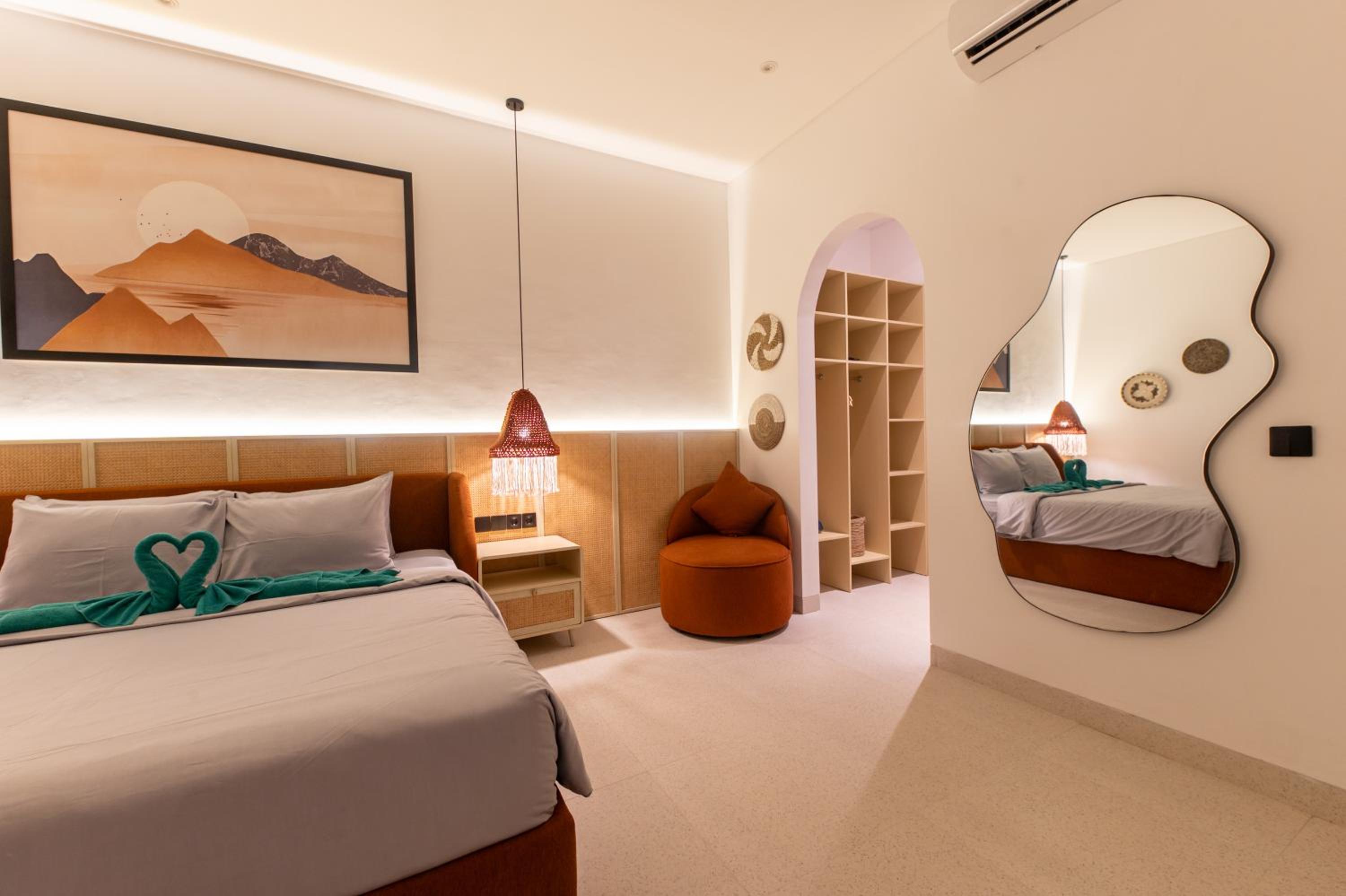 Baying Mansion Unit 19 - Mediterranean Style Villa with 2 Bedrooms