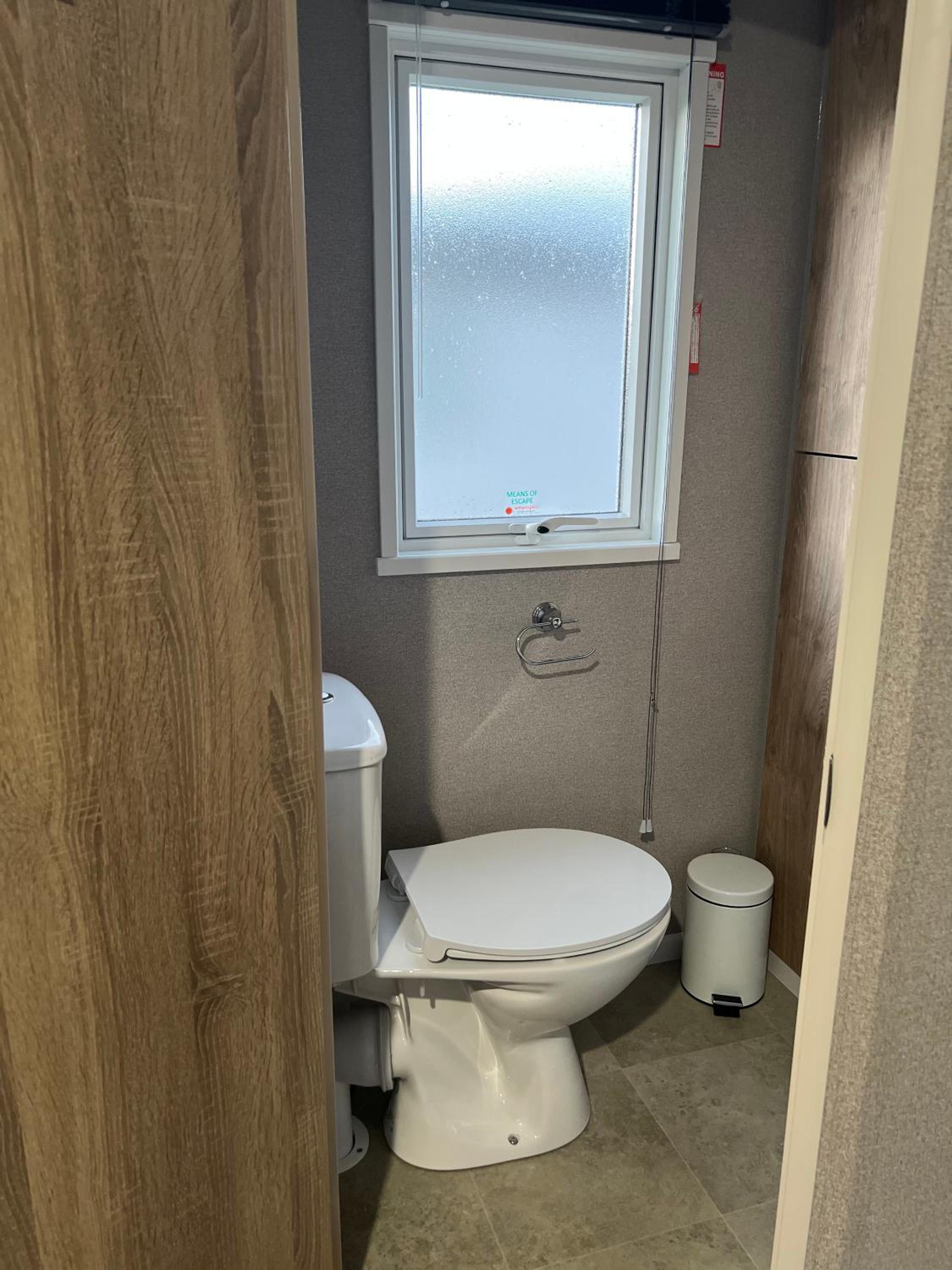 Modern Caravan 2025 with Decking