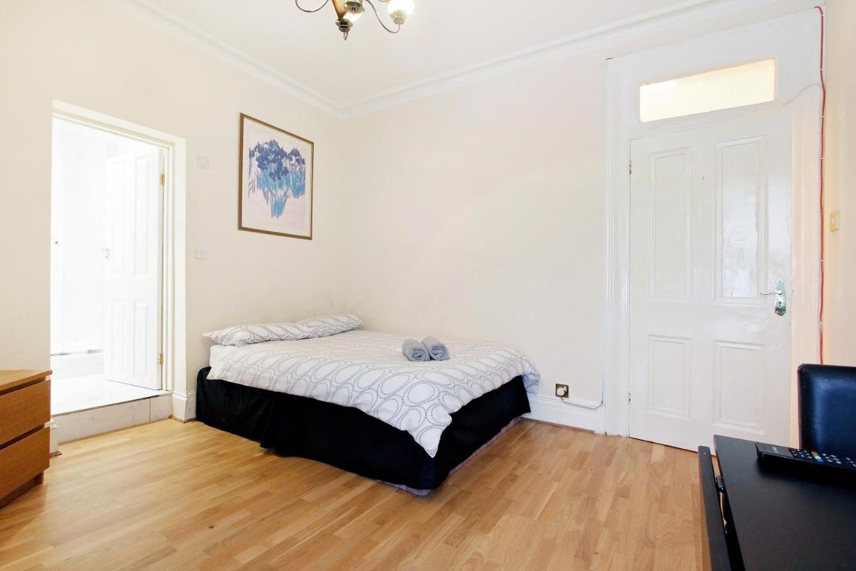 Hyde Park Serviced Rooms