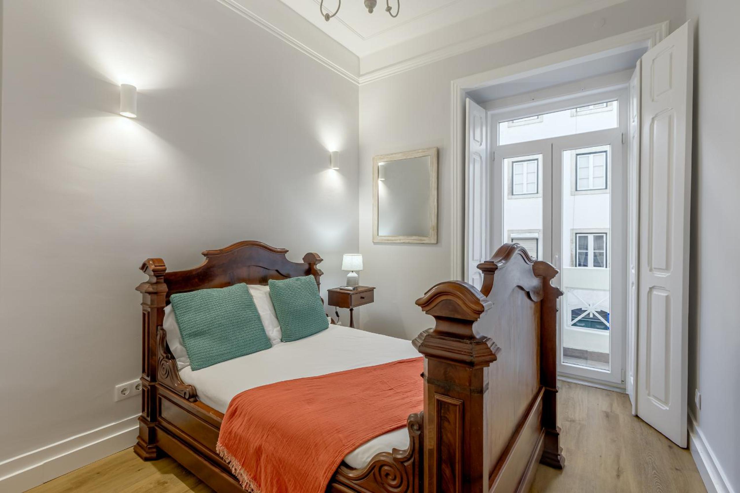 Marques De Pombal Vintage by Homing
