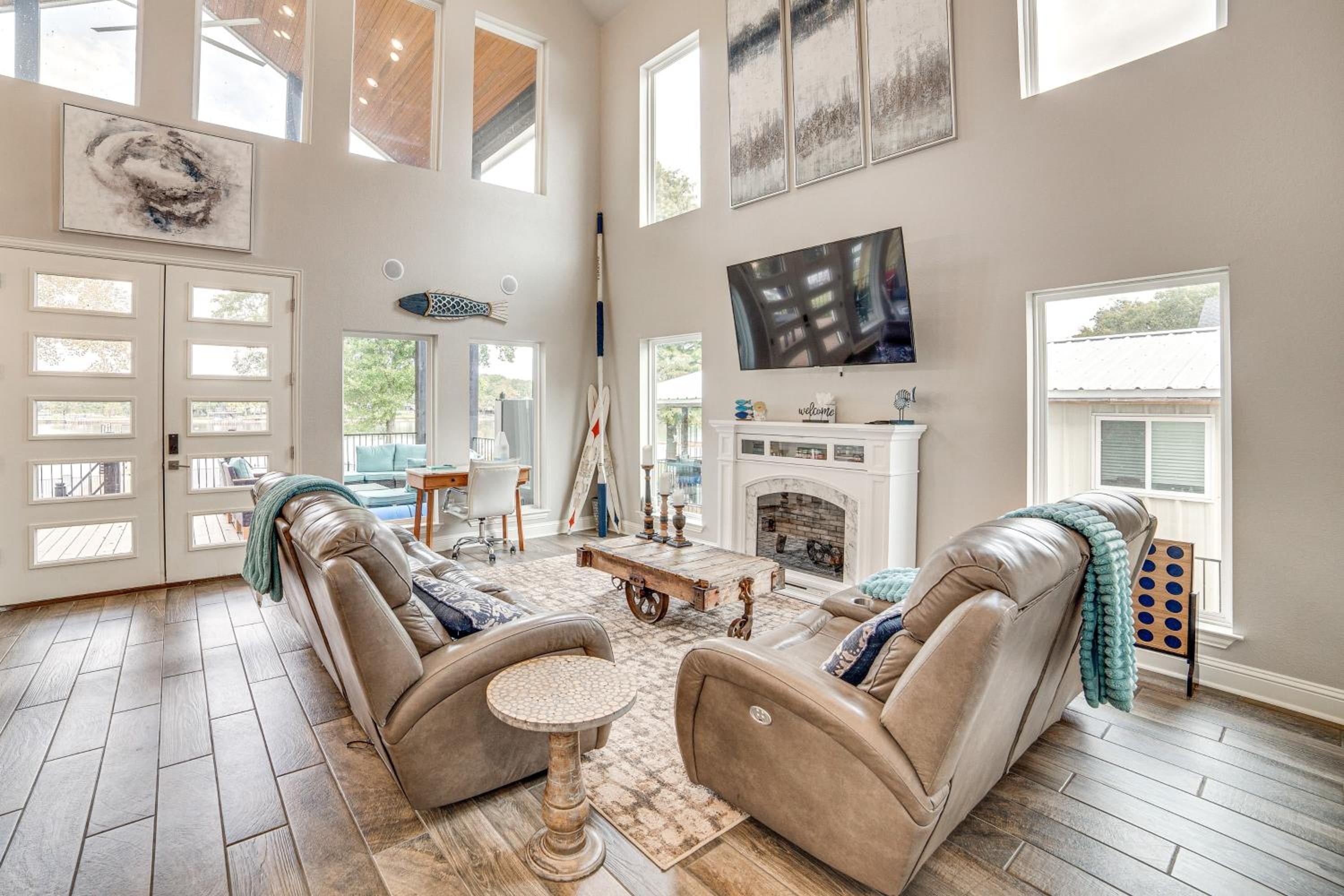 Private Dock and Yard! Modern Getaway in Mabank