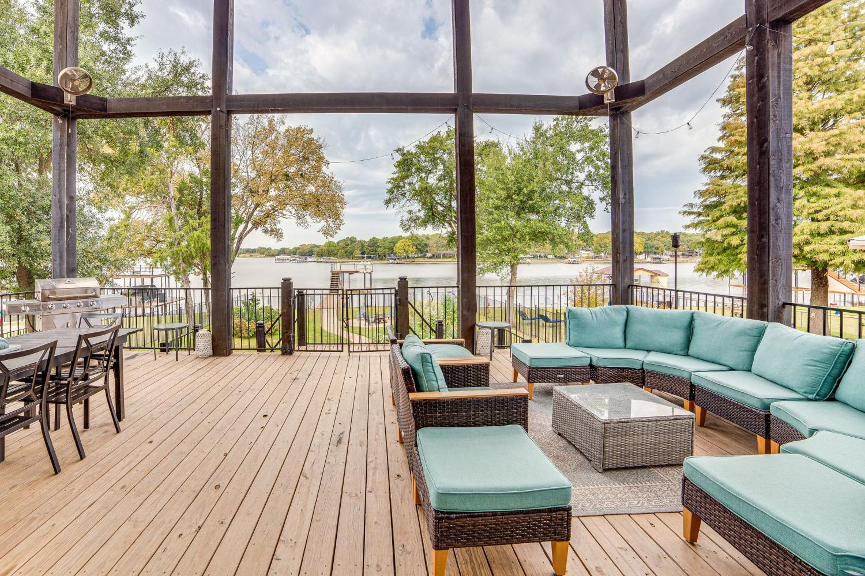 Private Dock and Yard! Modern Getaway in Mabank