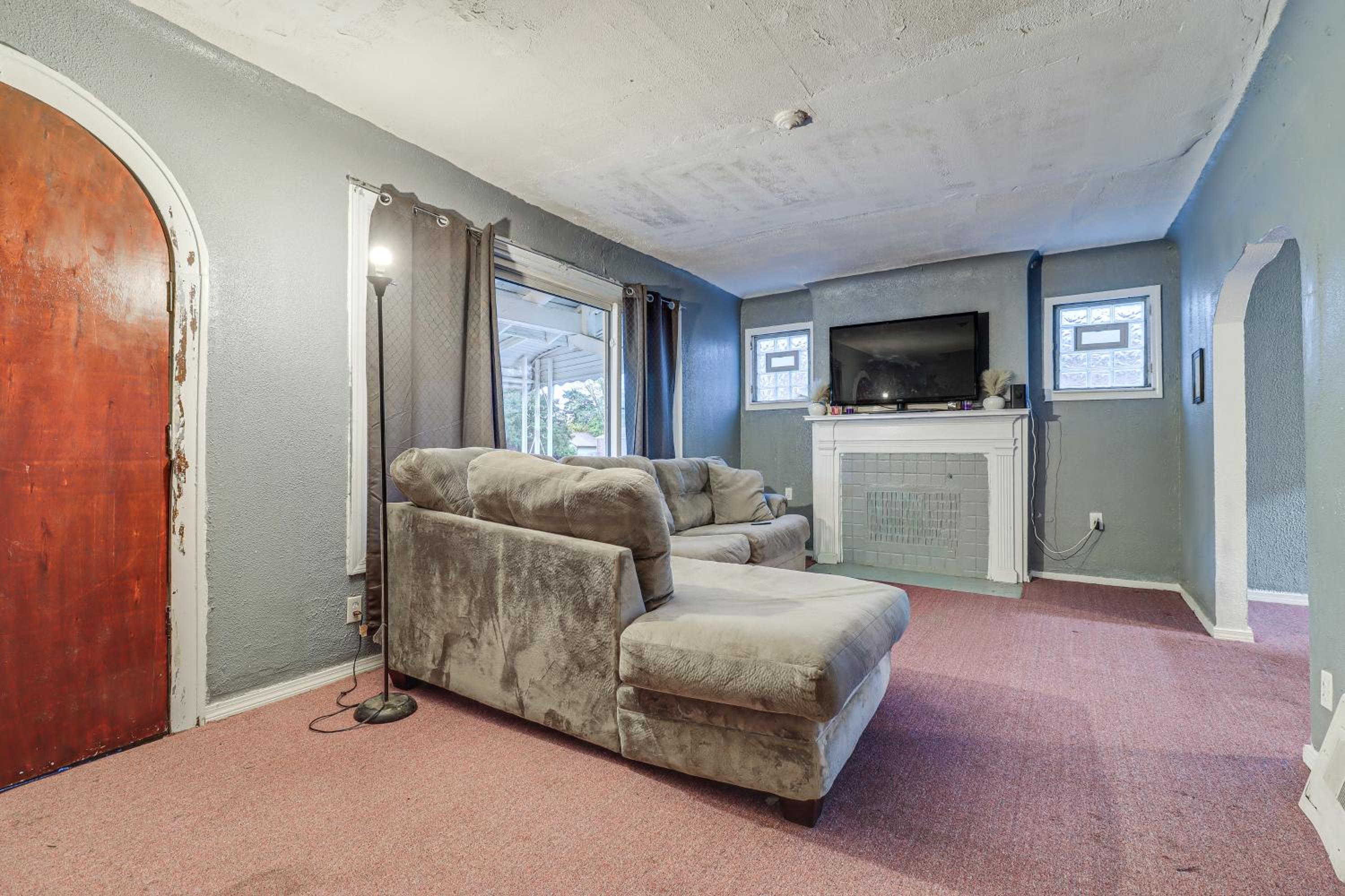 Pet-Friendly Family Home Easy Dtwn Detroit Access