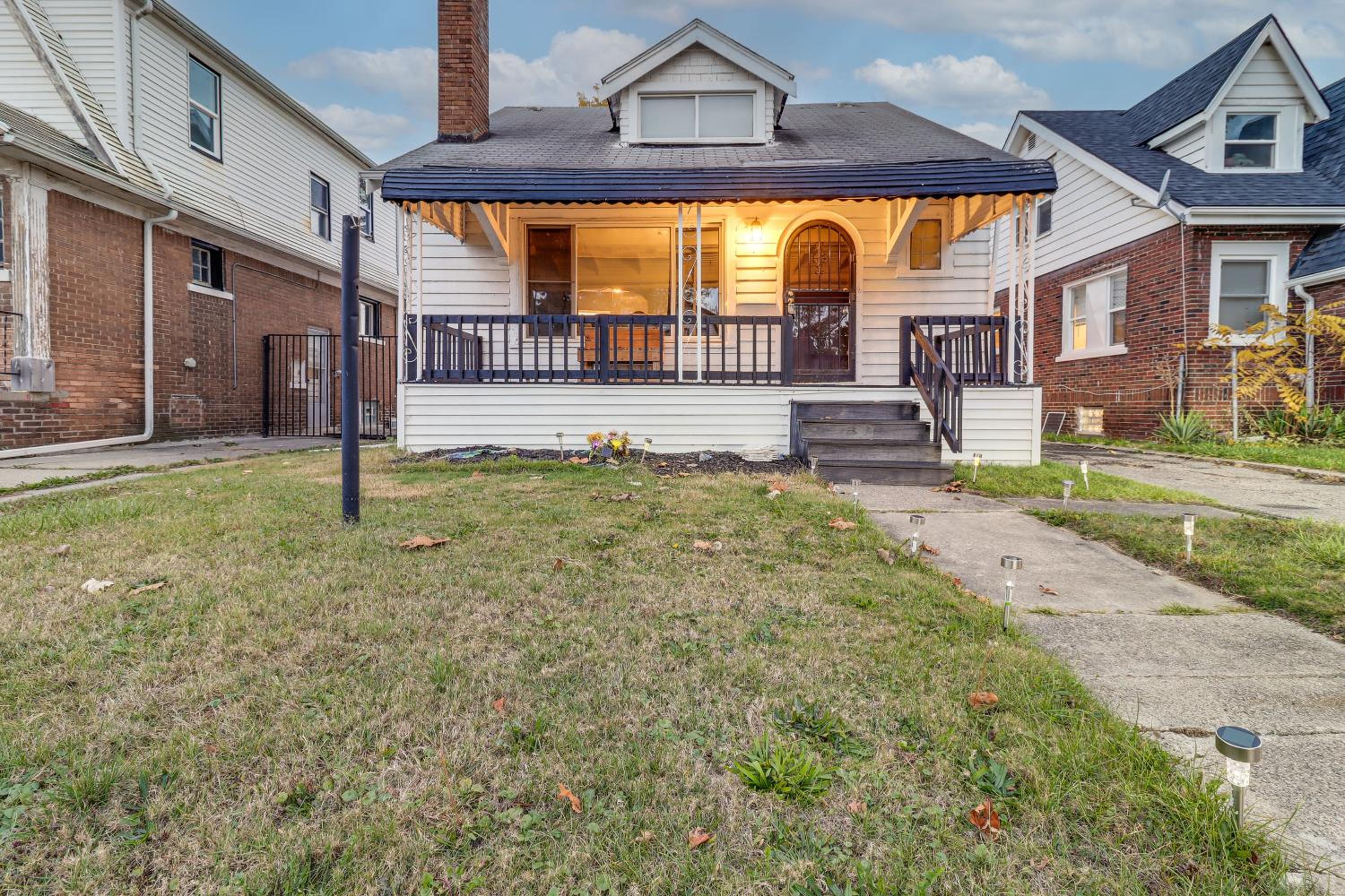 Pet-Friendly Family Home Easy Dtwn Detroit Access