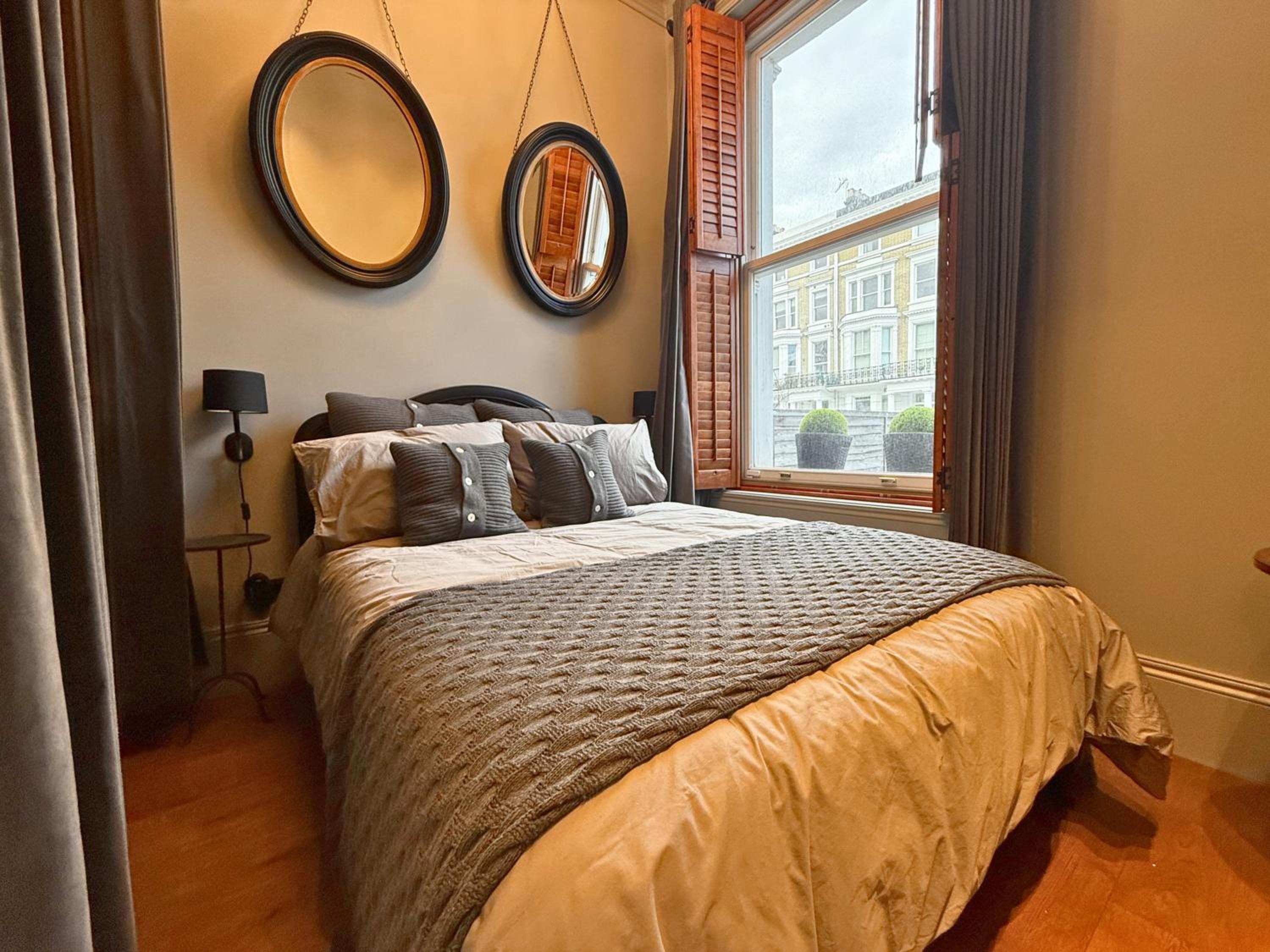 Kensington Palace 2 Bed Luxury Home