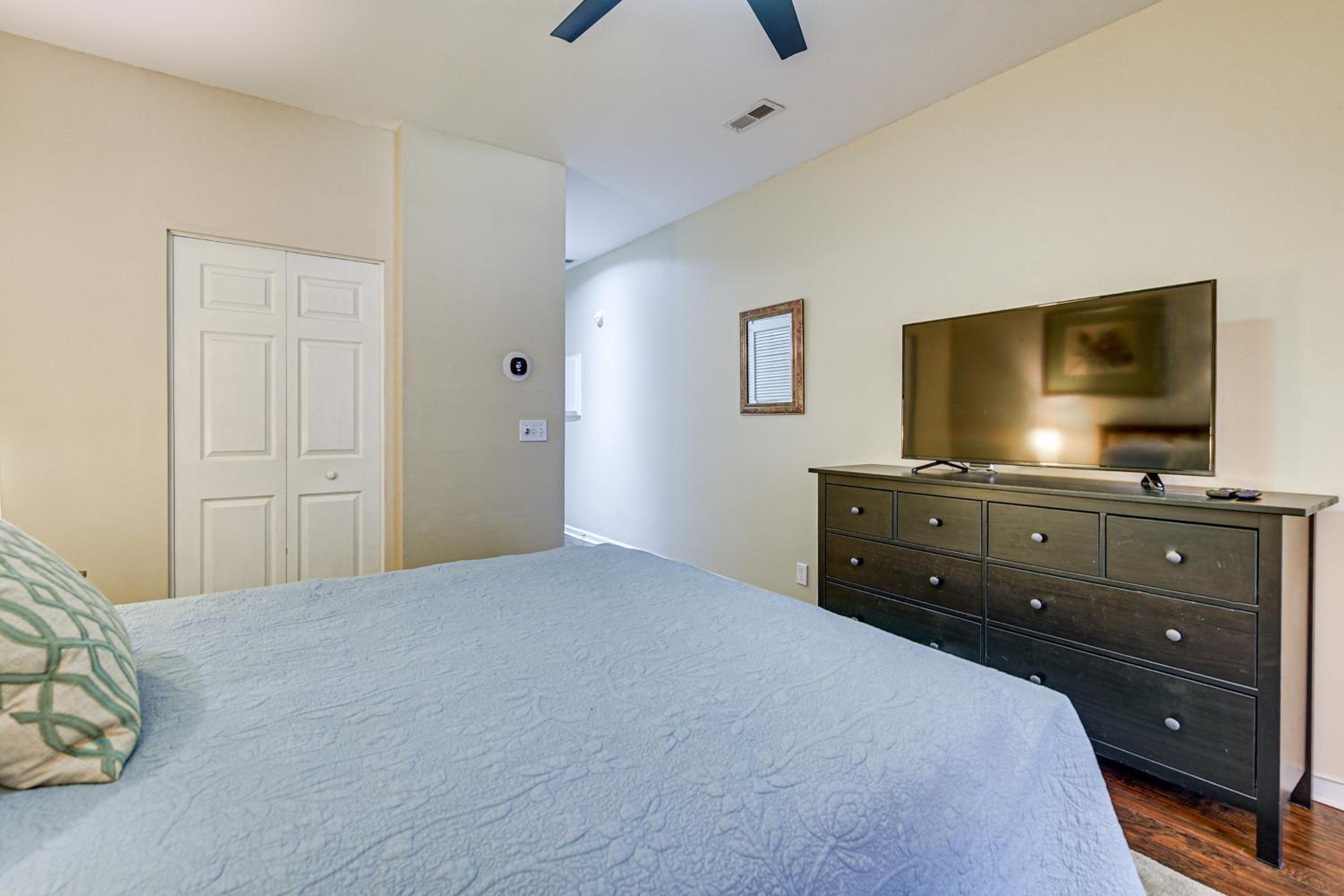 Fairway Views! Resort-Style Condo in Sunset Beach