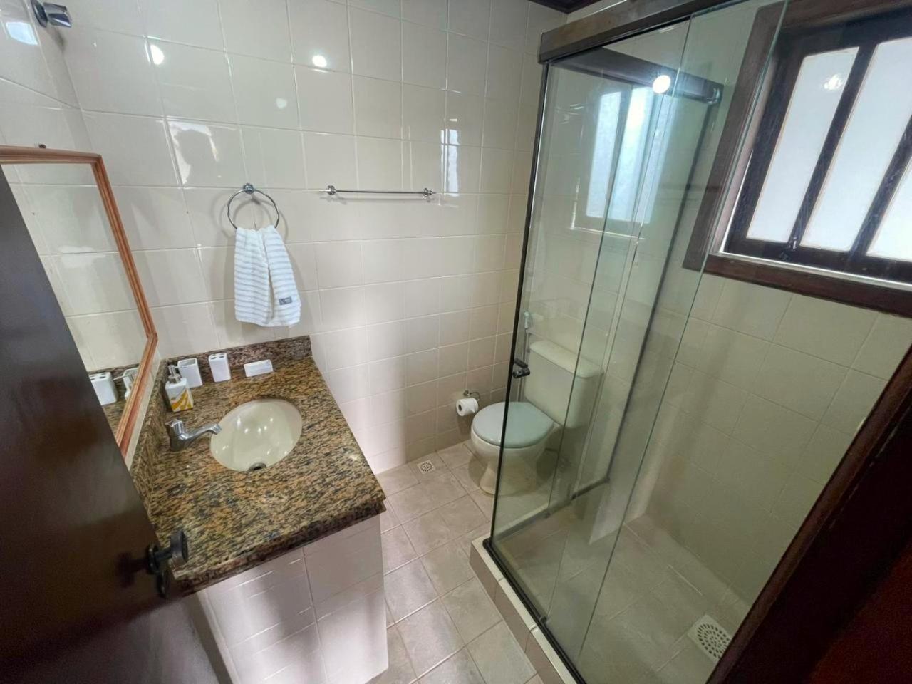 Casa com piscina em Búzios, a 5 minutos da praia de Geribá