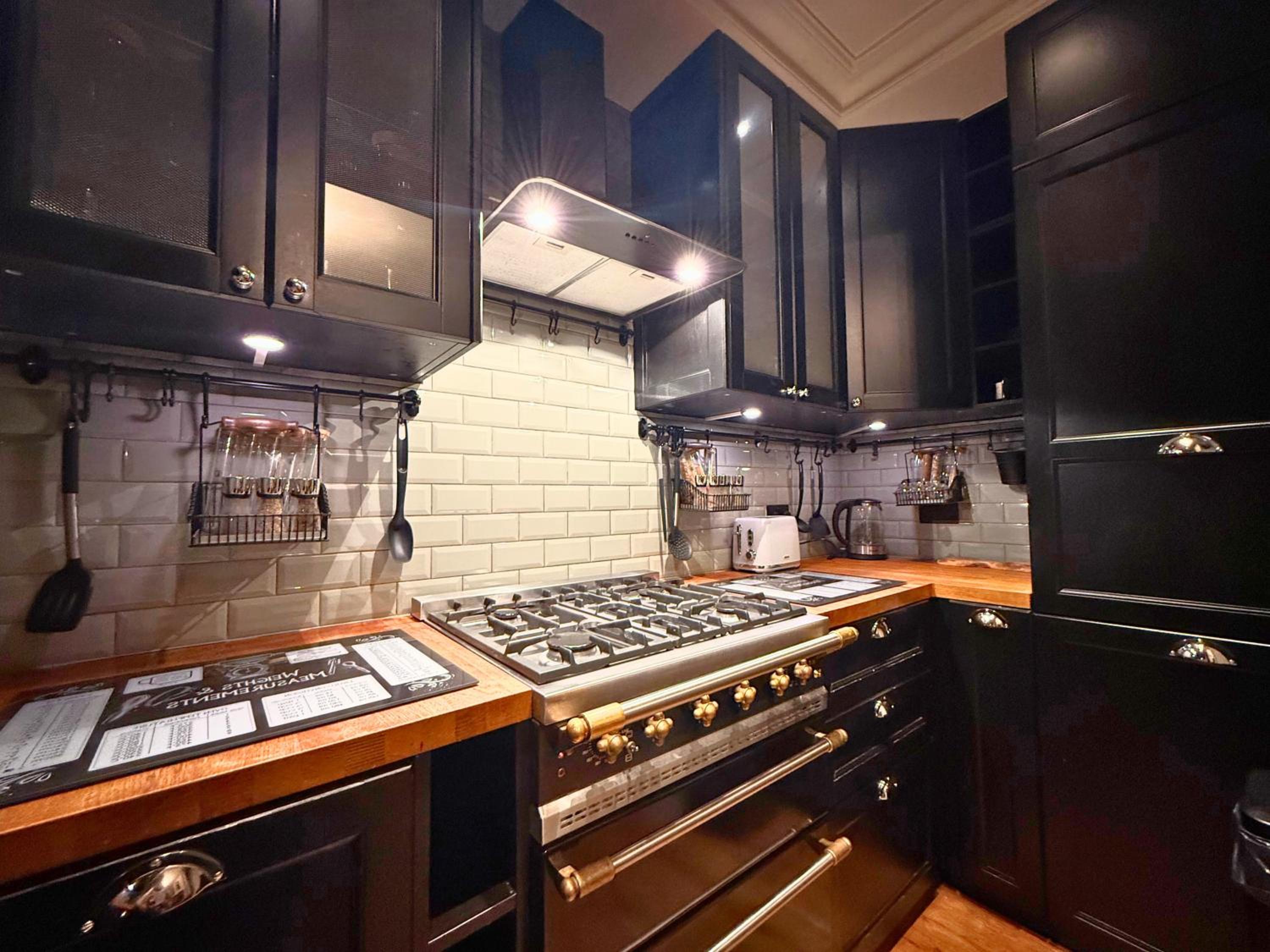 Kensington Palace 2 Bed Luxury Home