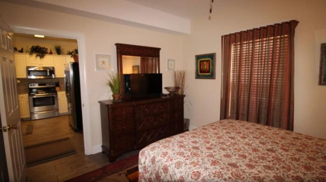 Emerald Isle 1406 by Emerald Coast Retreats