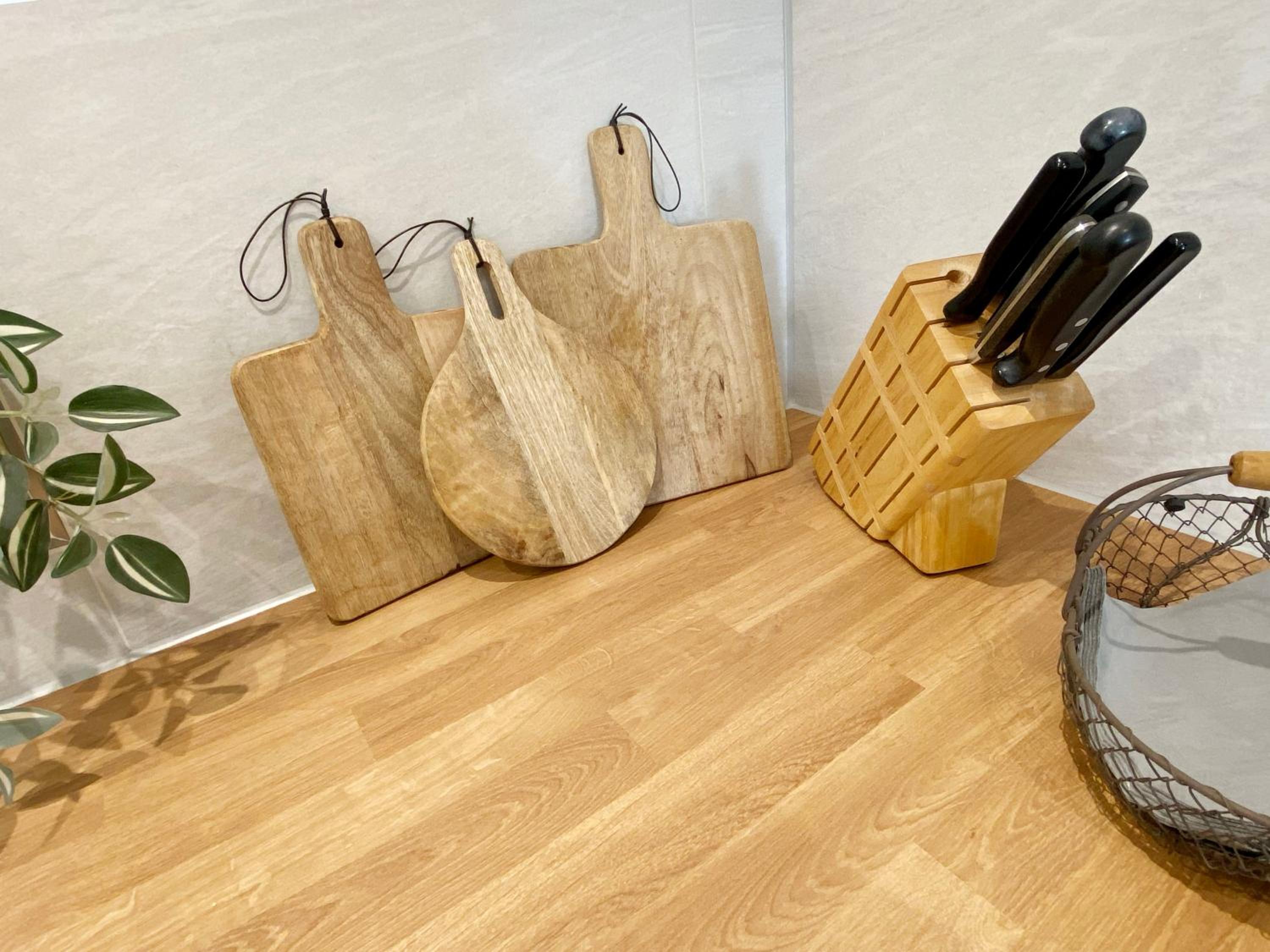 Apartment ANi I 2Zi Göppingen I Neues Bad I Terr & Garten I ruhig an Fahrradstraße I nahe EWS Arena I E-Parkplatz auf Anfrage
