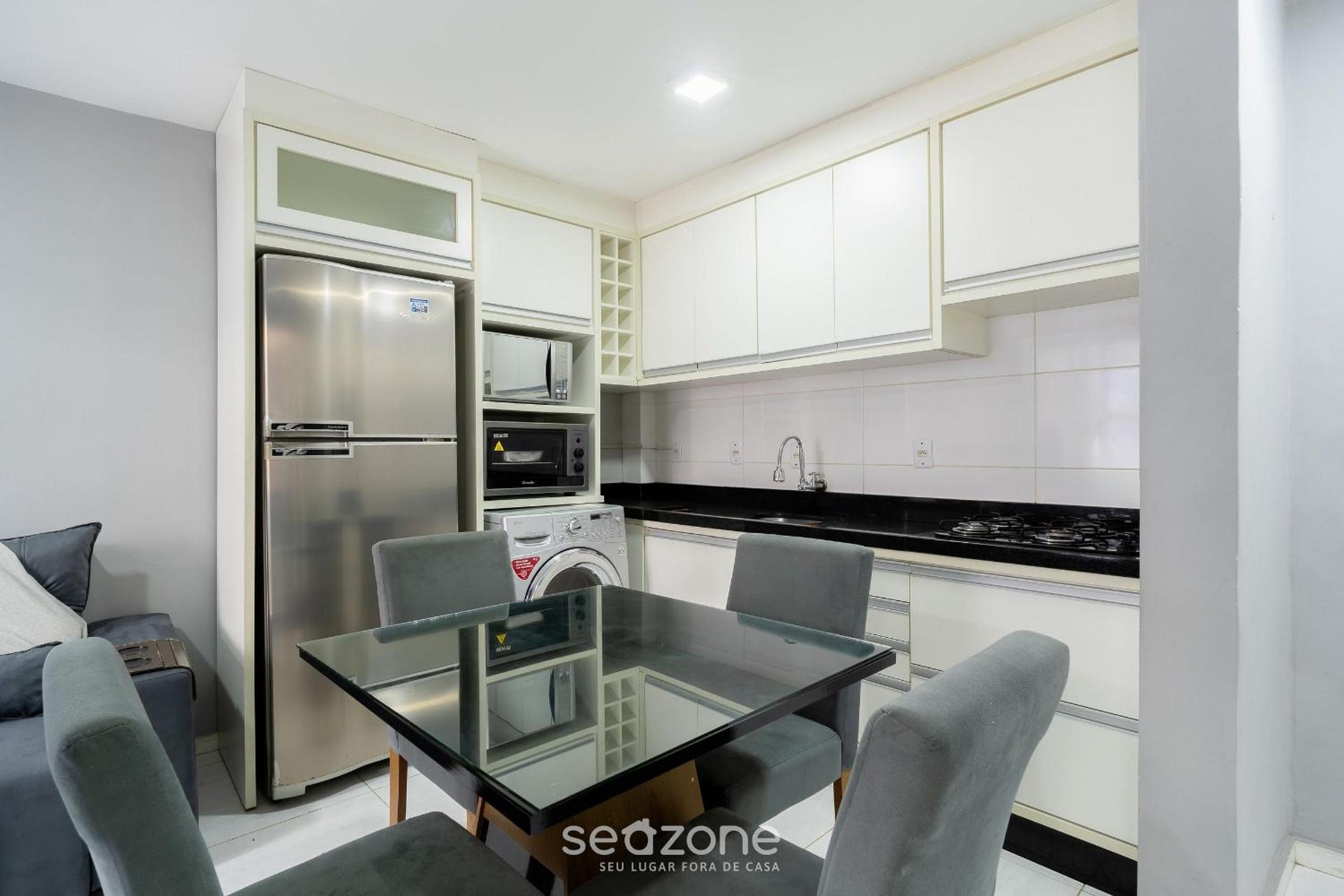 Apartments in a building 500m from Canasvieiras Beach - GALs