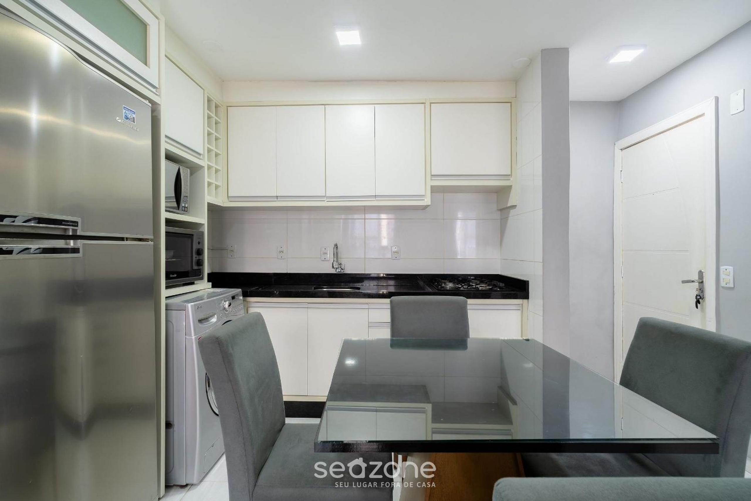 Apartments in a building 500m from Canasvieiras Beach - GALs