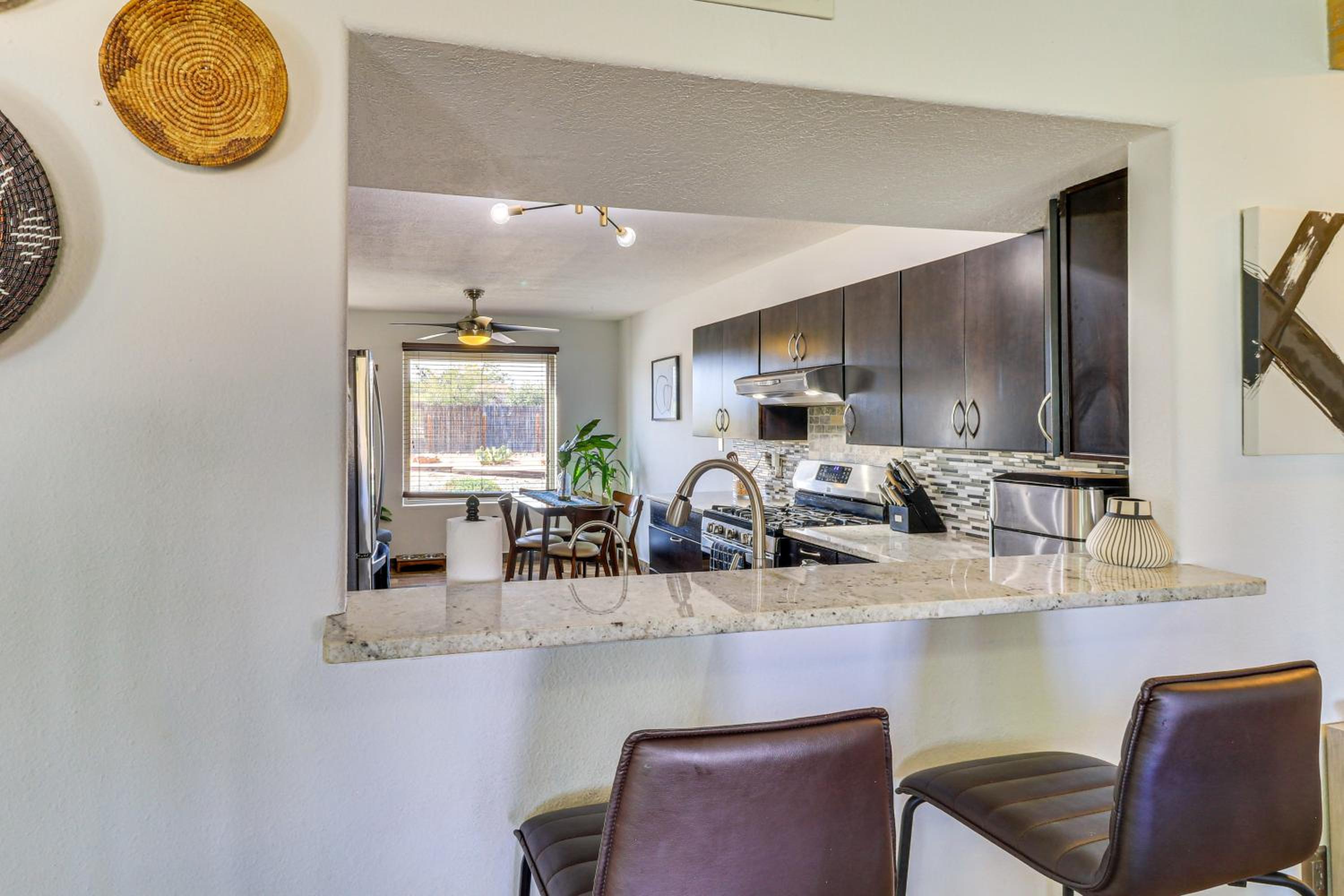 Mountain-View Escape Near Santa Ana Casino!