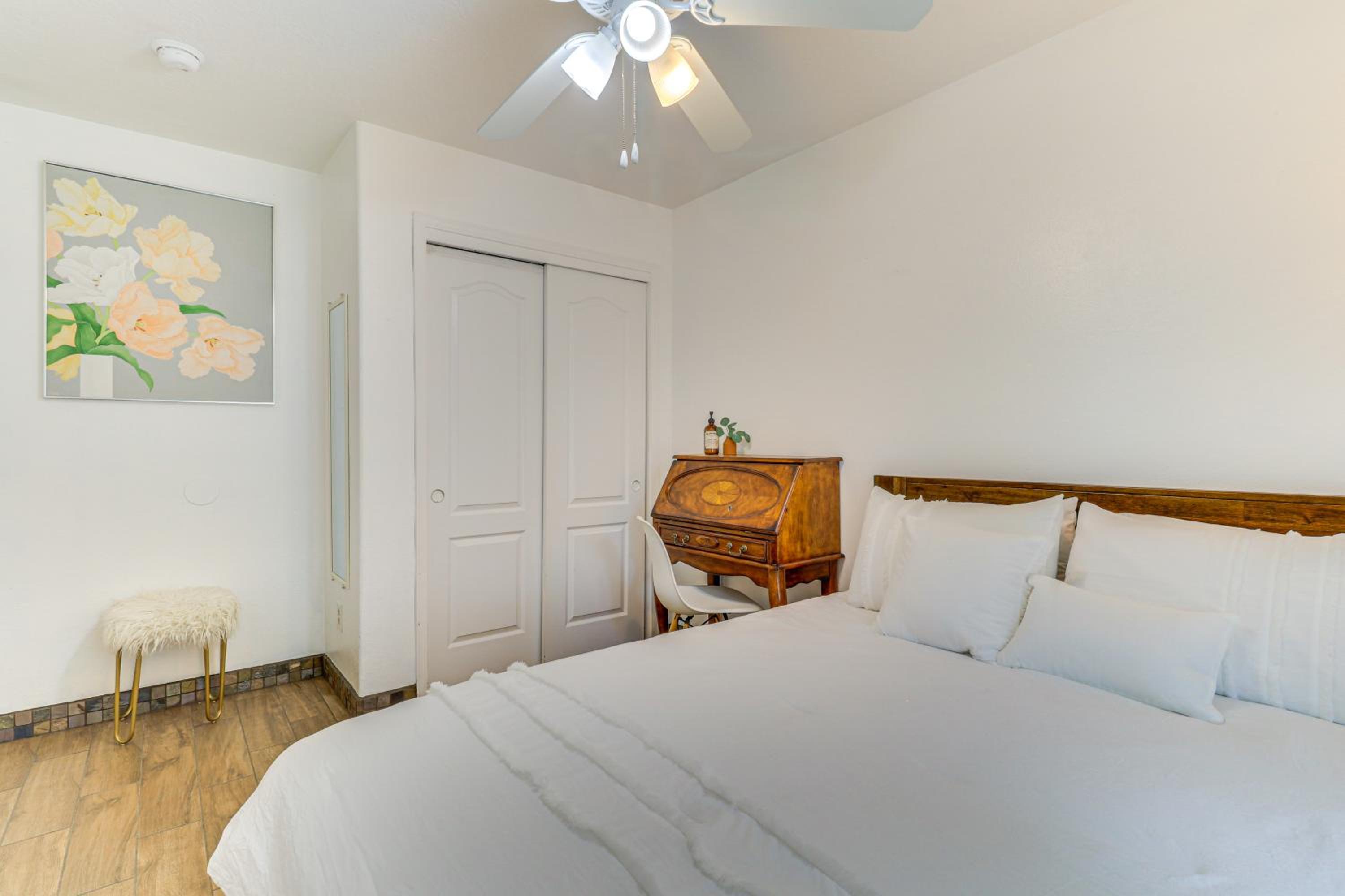 Mountain-View Escape Near Santa Ana Casino!