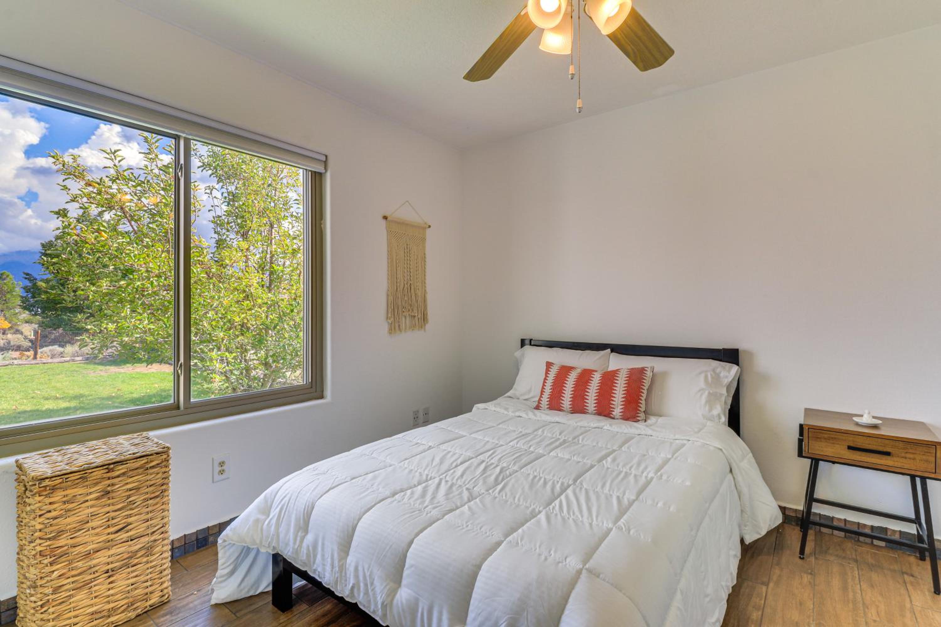 Mountain-View Escape Near Santa Ana Casino!