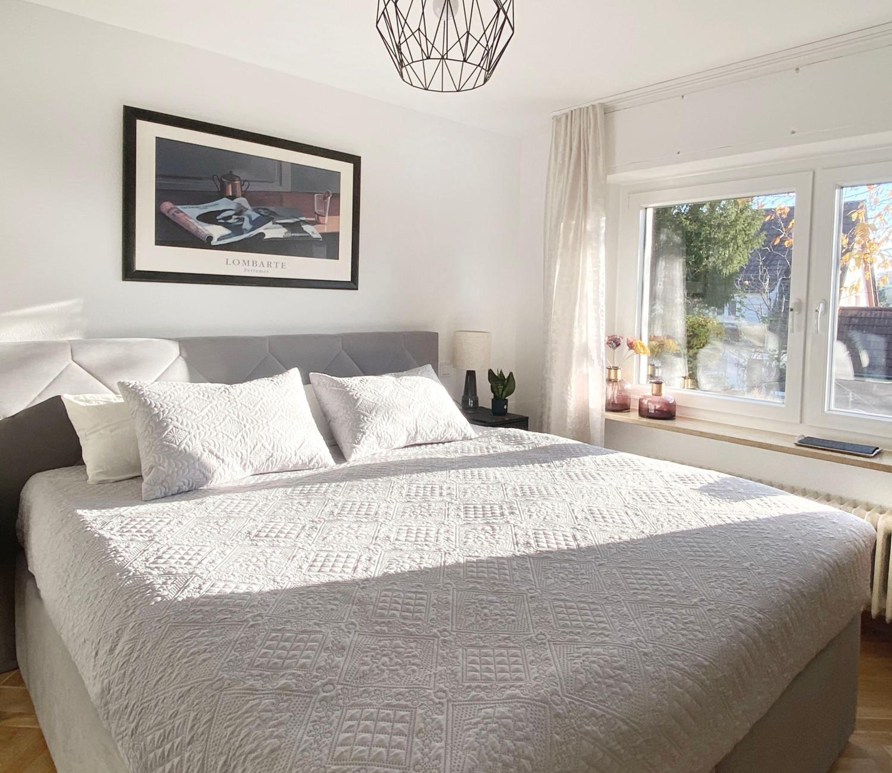 Apartment ANi I 2Zi Göppingen I Neues Bad I Terr & Garten I ruhig an Fahrradstraße I nahe EWS Arena I E-Parkplatz auf Anfrage