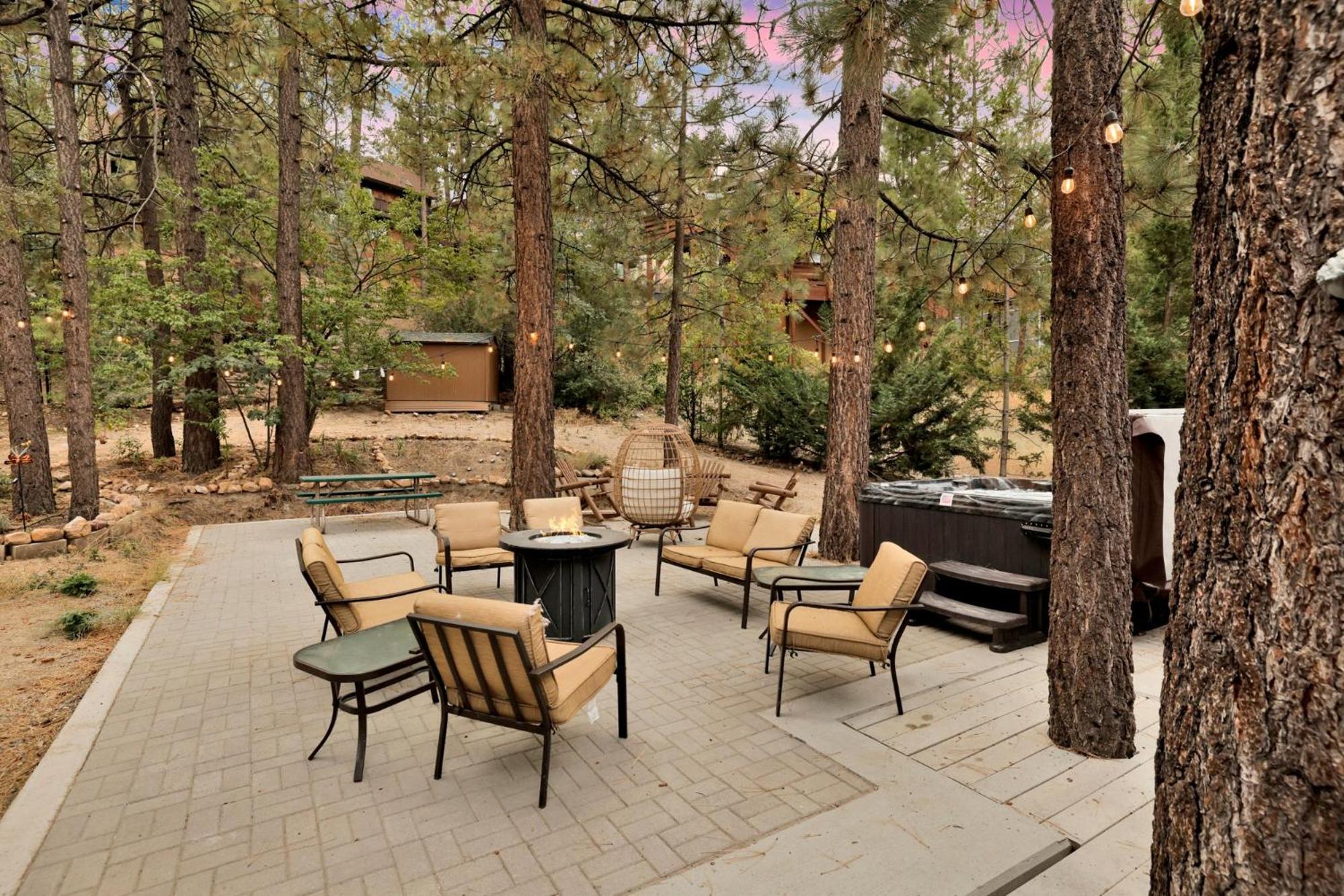 Lakeview Pines Log Cabin #2585