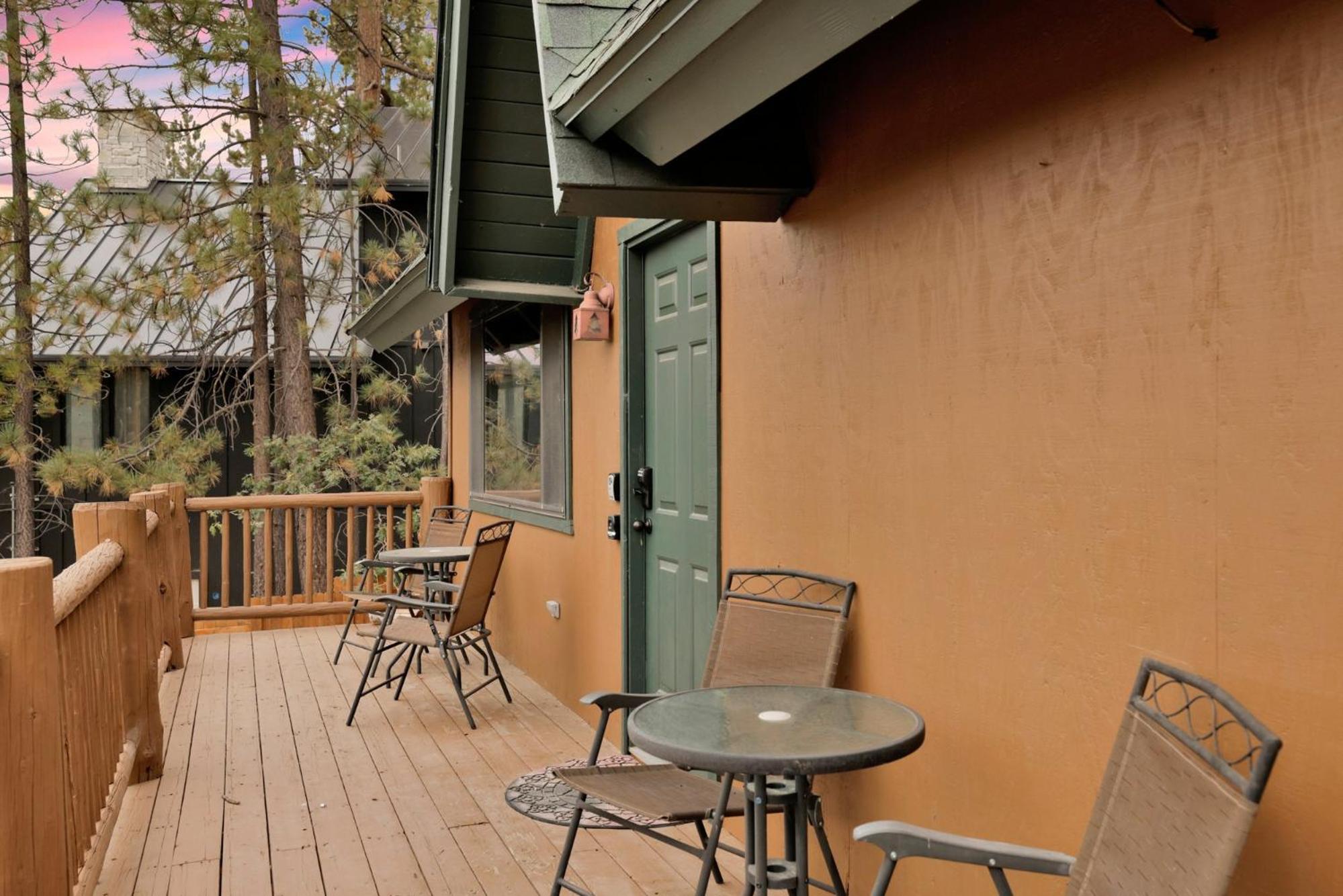 Lakeview Pines Log Cabin #2585
