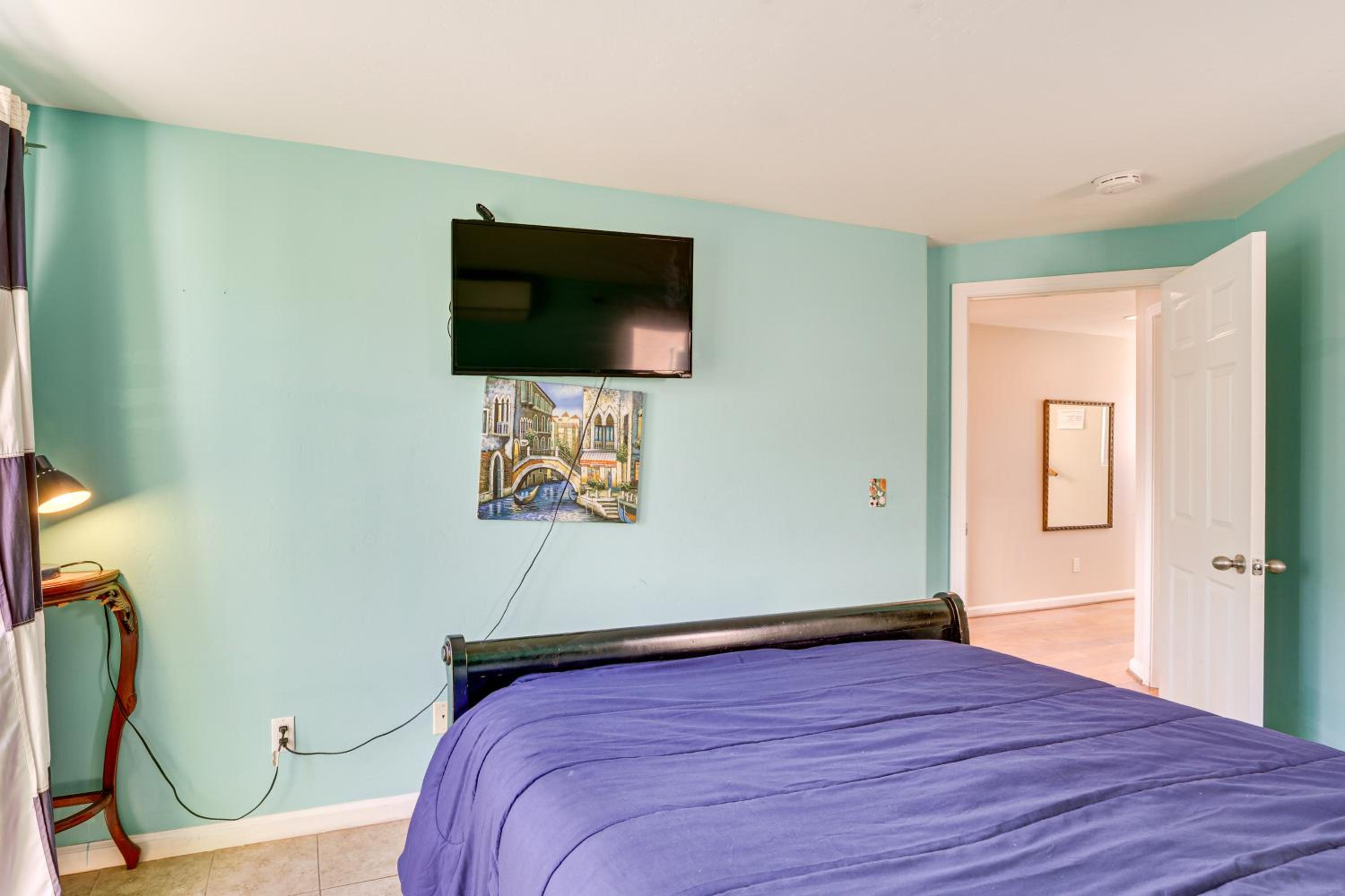 Walk to Mission Beach! Gem with Bay and City Views