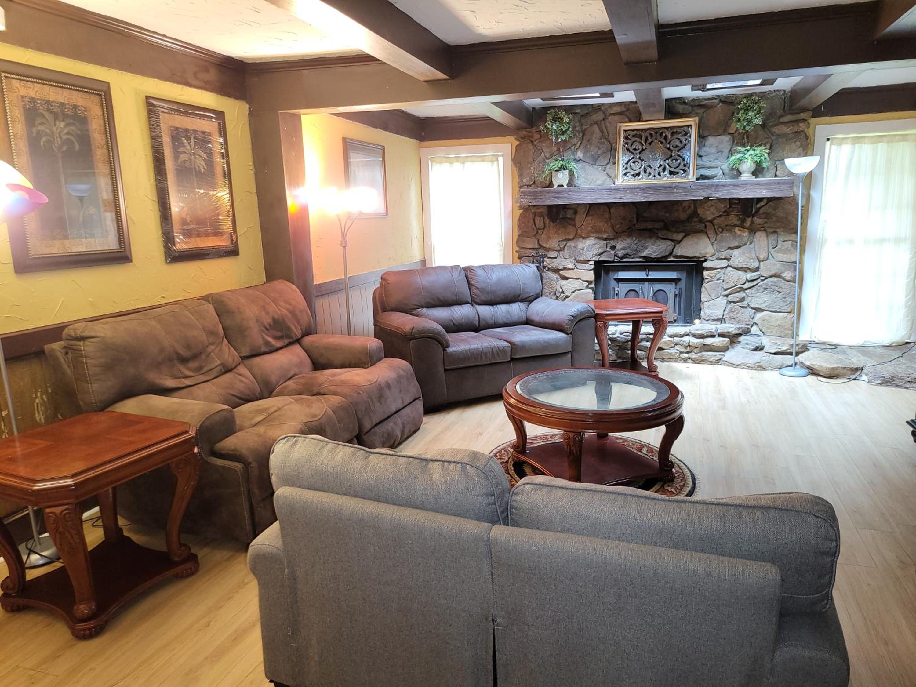 Spacious ranch home near Stone Mountain Park