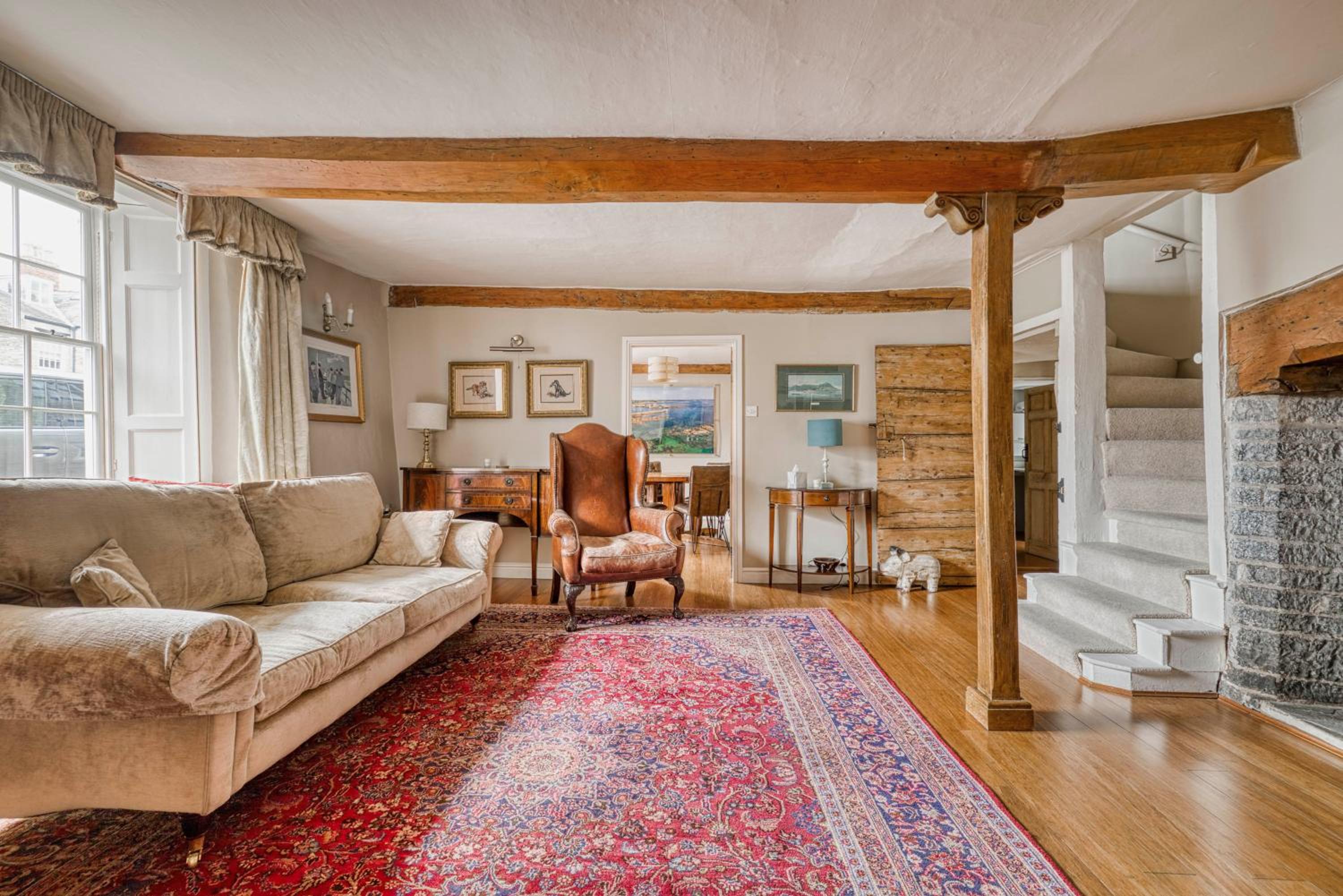 Old Bell House - Spacious Period Home in the Heart of Somerton