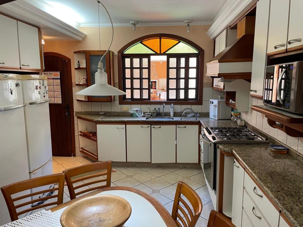Casa em São Sebastião refúgio do pontal