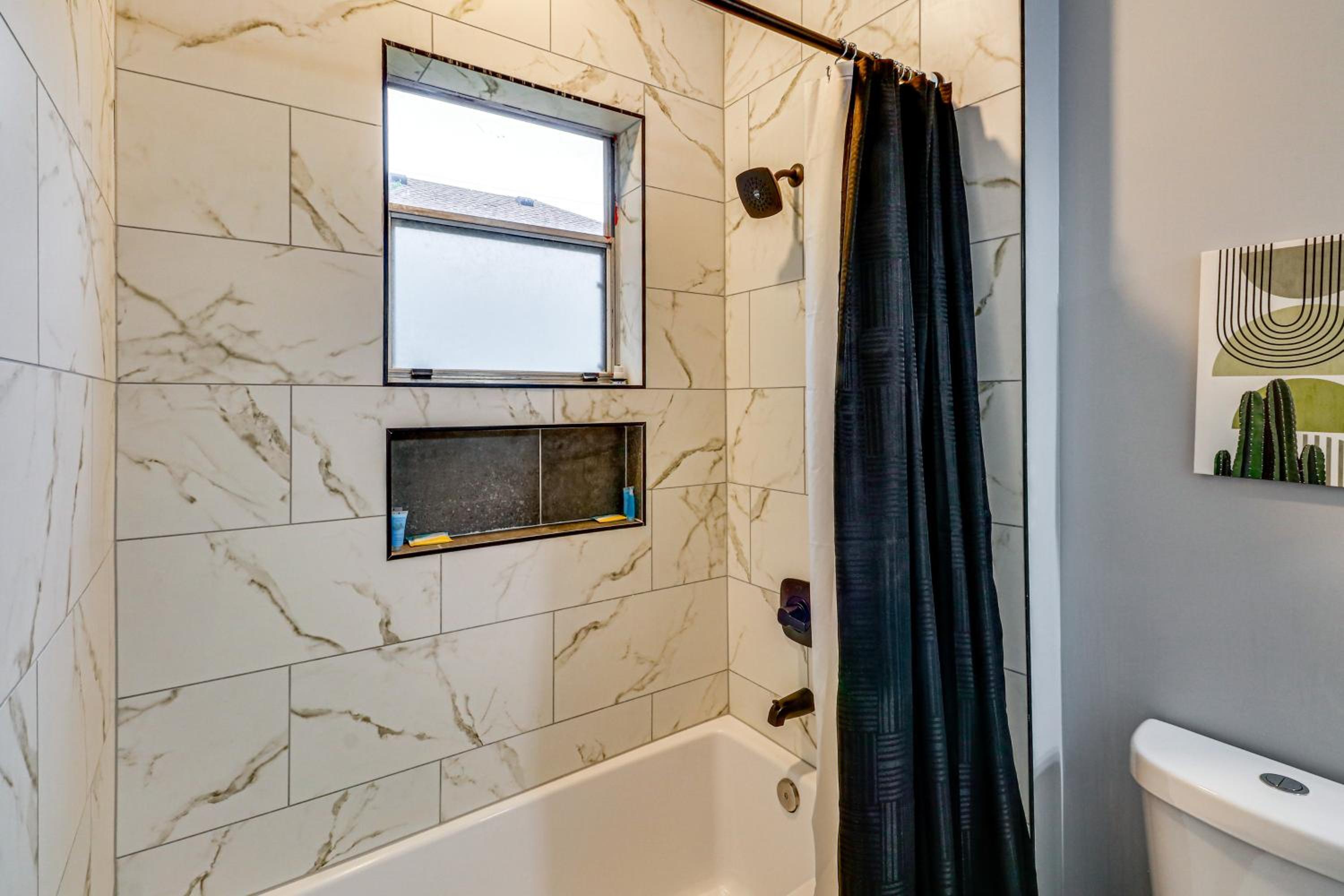2 Mi to FIFA and Falcons Stadium Westside Townhome