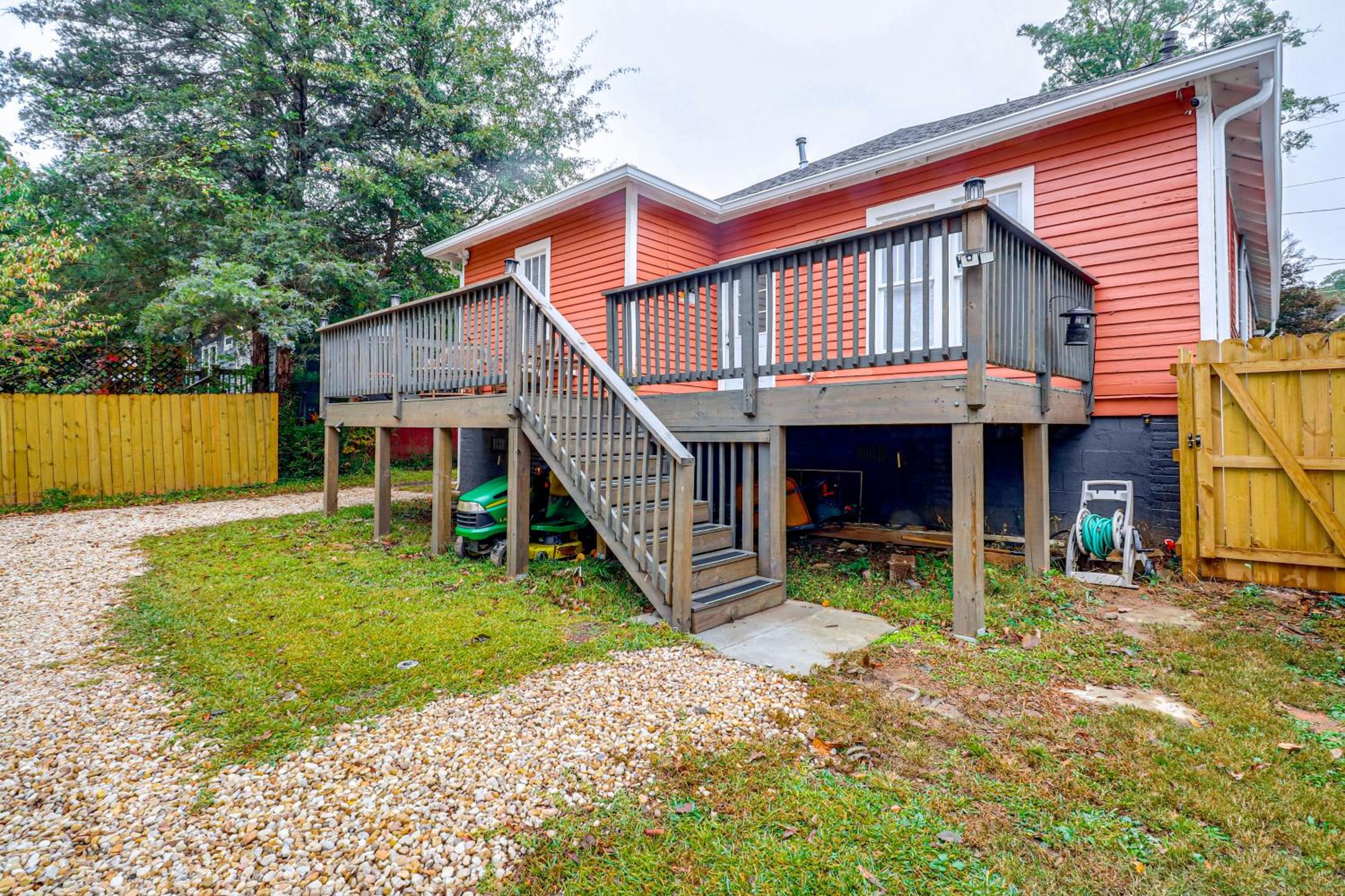 2 Mi to FIFA and Falcons Stadium Westside Townhome
