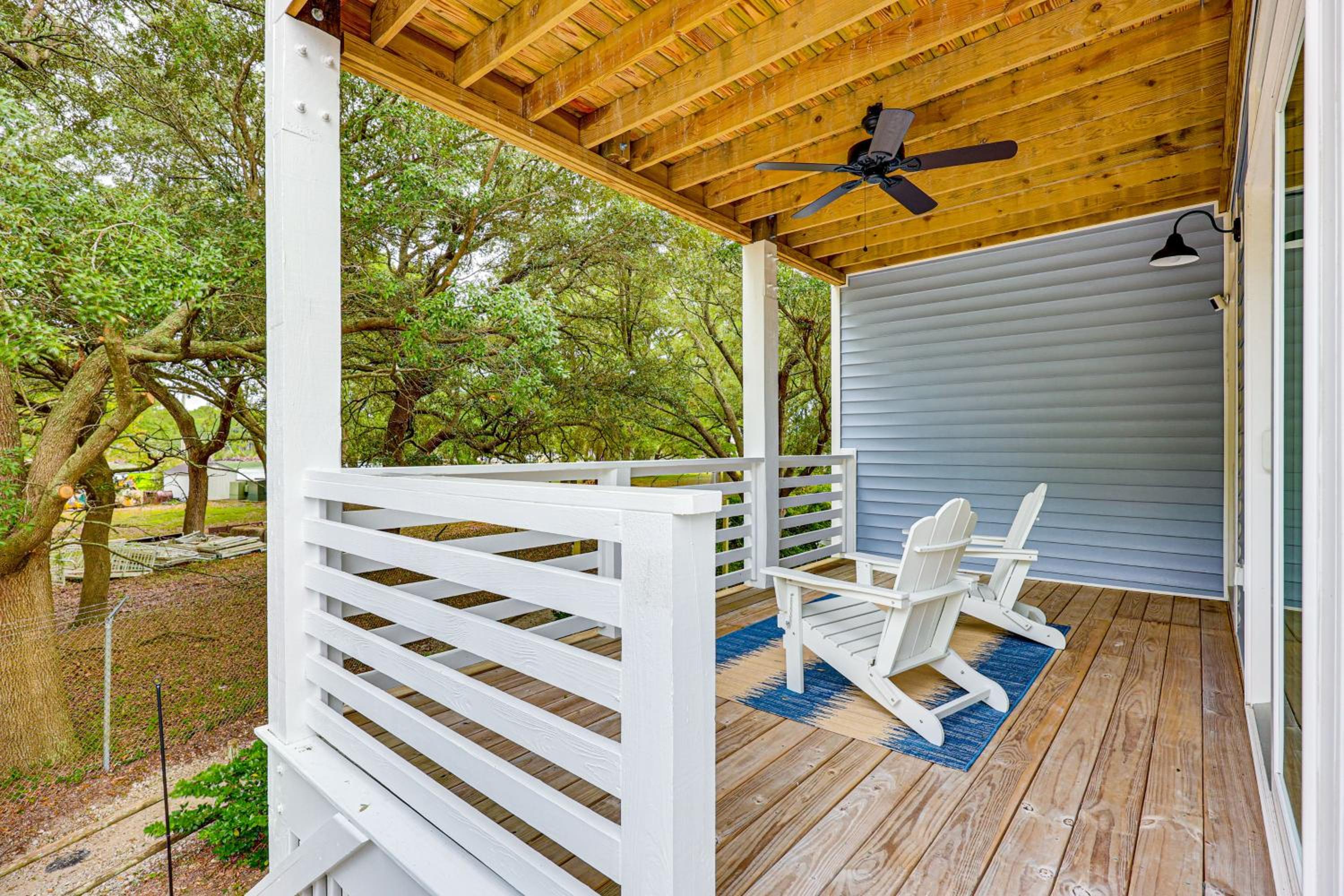 2 Mi to Boardwalk! Coastal Carolina Beach Hideaway