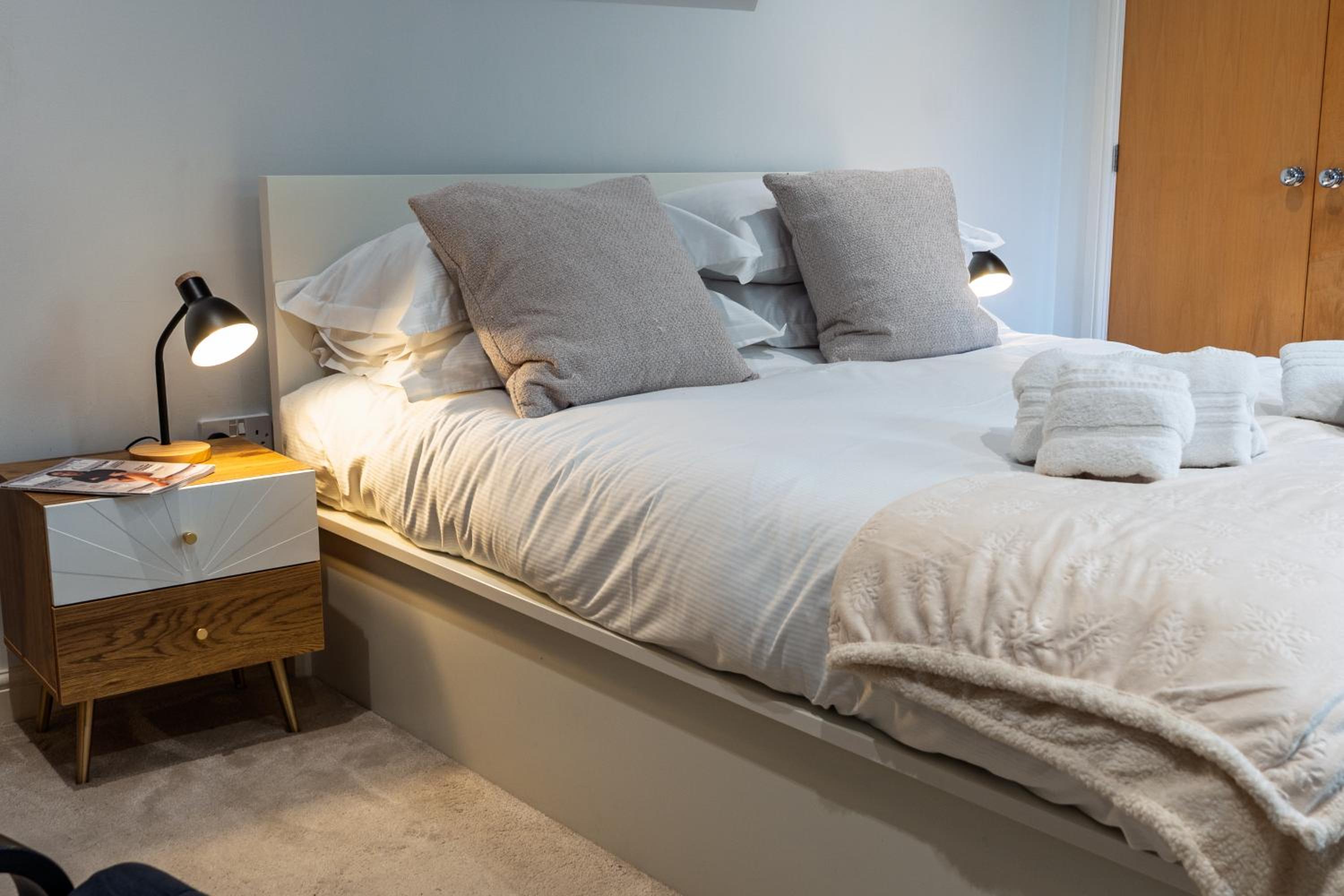 Platinum Apartments by Select SA