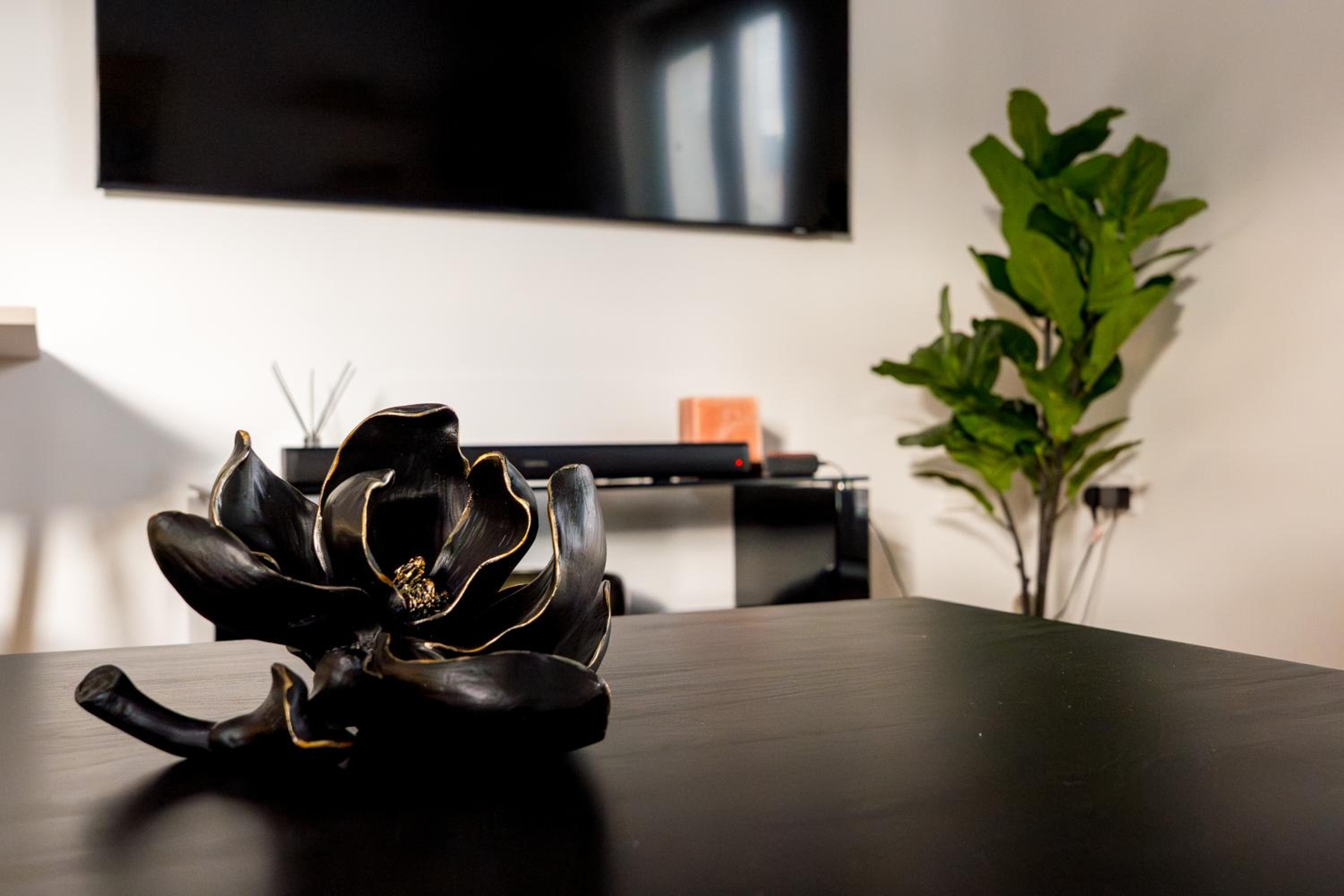 Platinum Apartments by Select SA