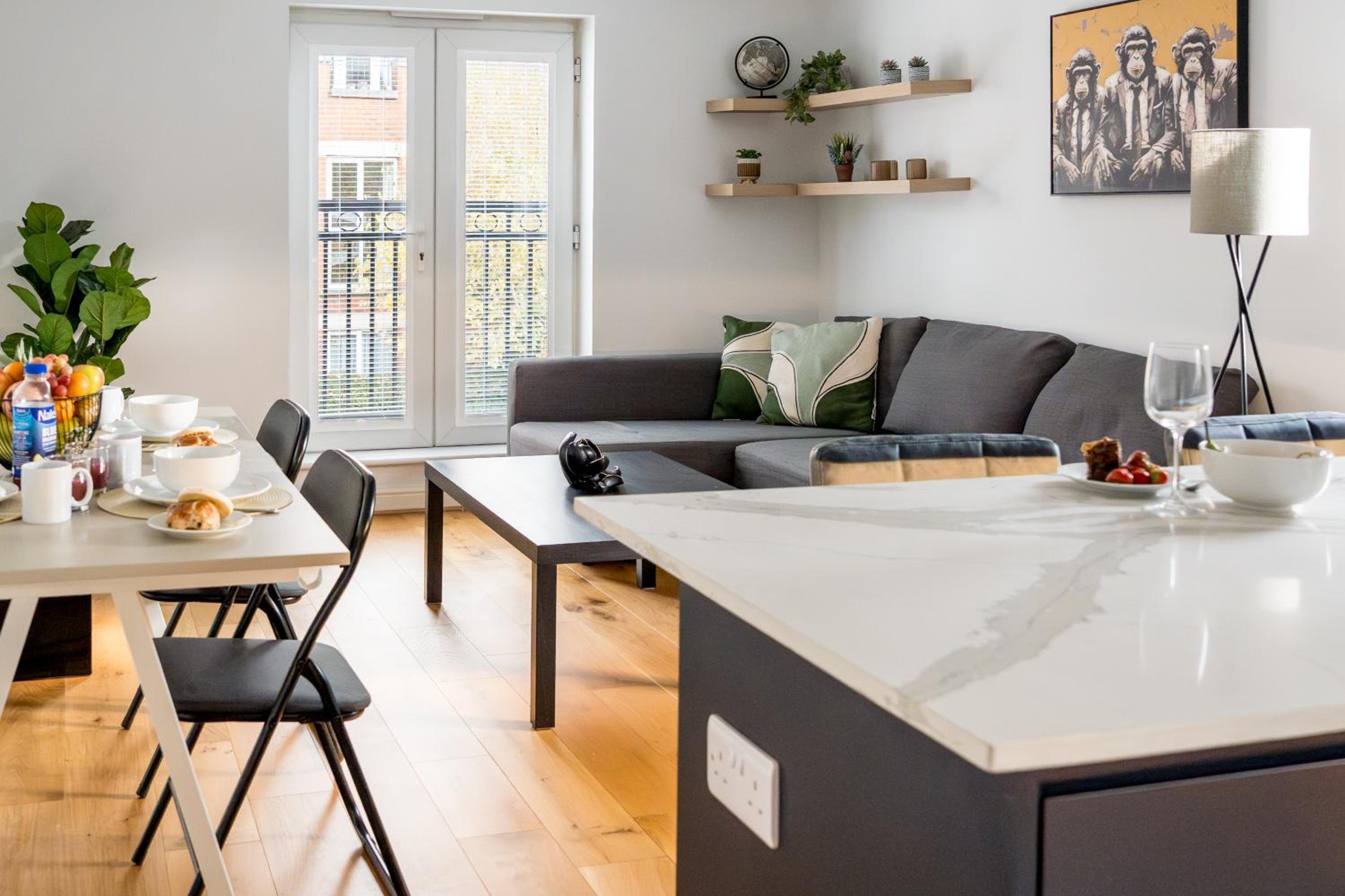 Platinum Apartments by Select SA