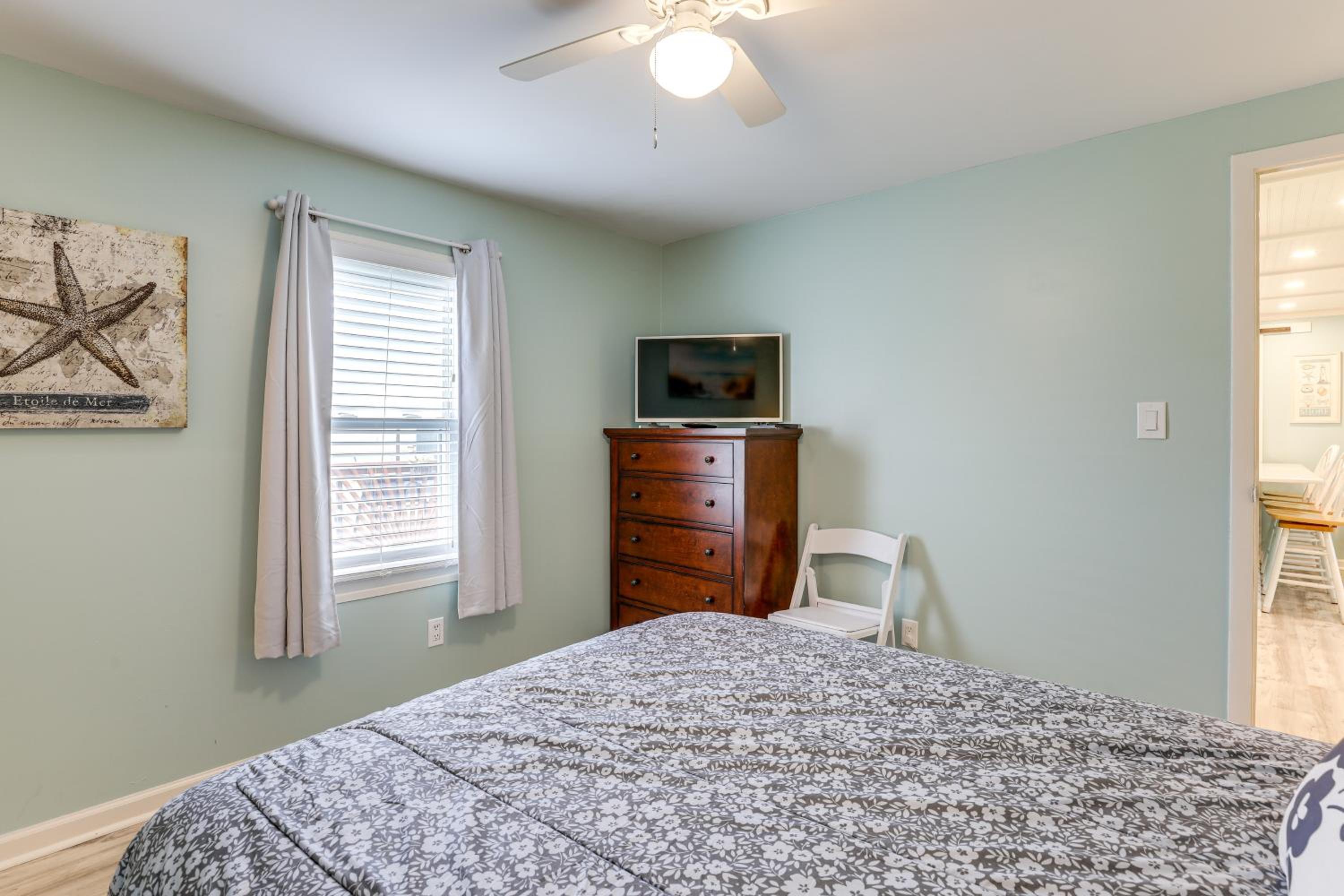 Walk to Shore! Surfside Beach Gem with Game Courts