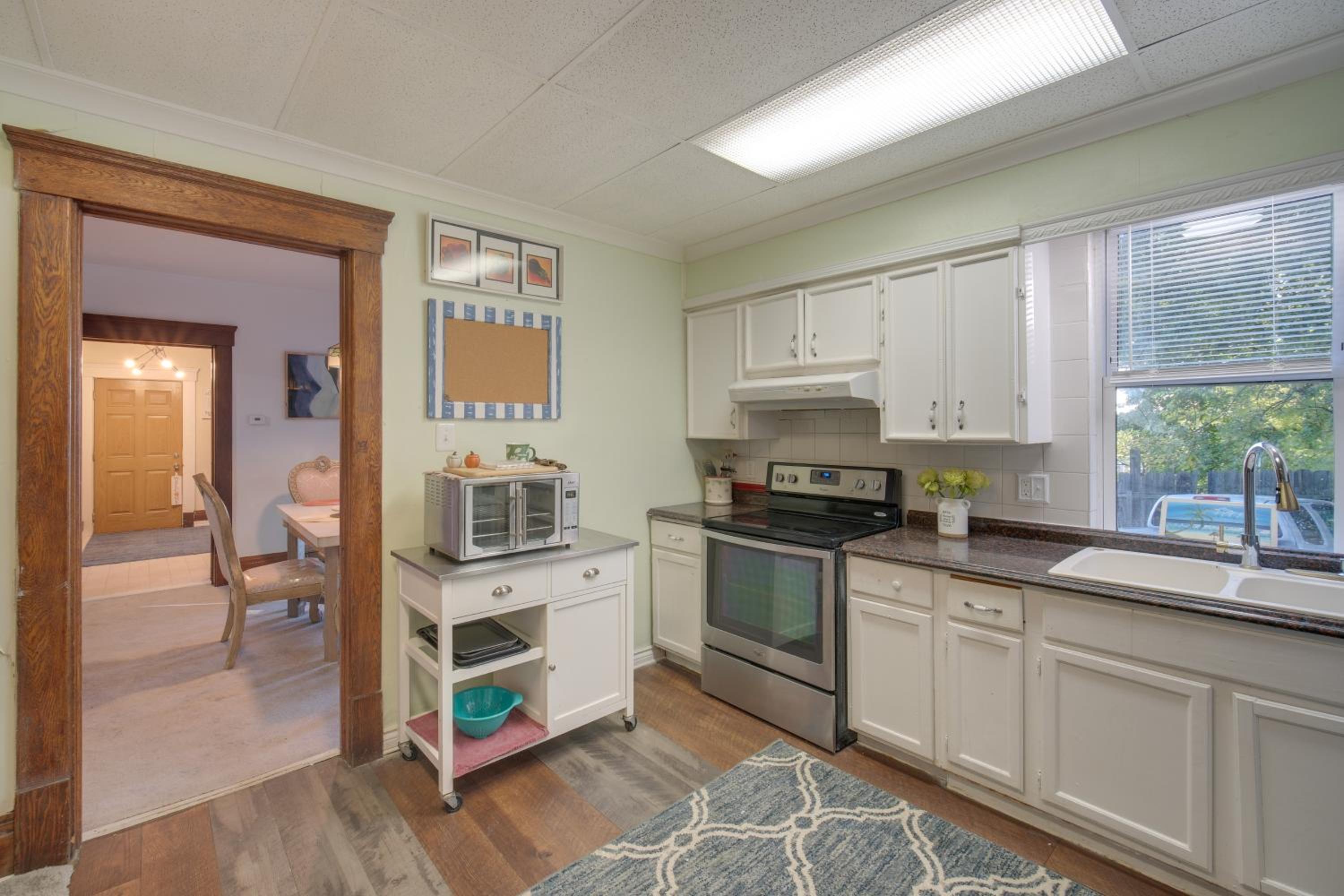 Central Akron Stay! Large Victorian Home with Yard