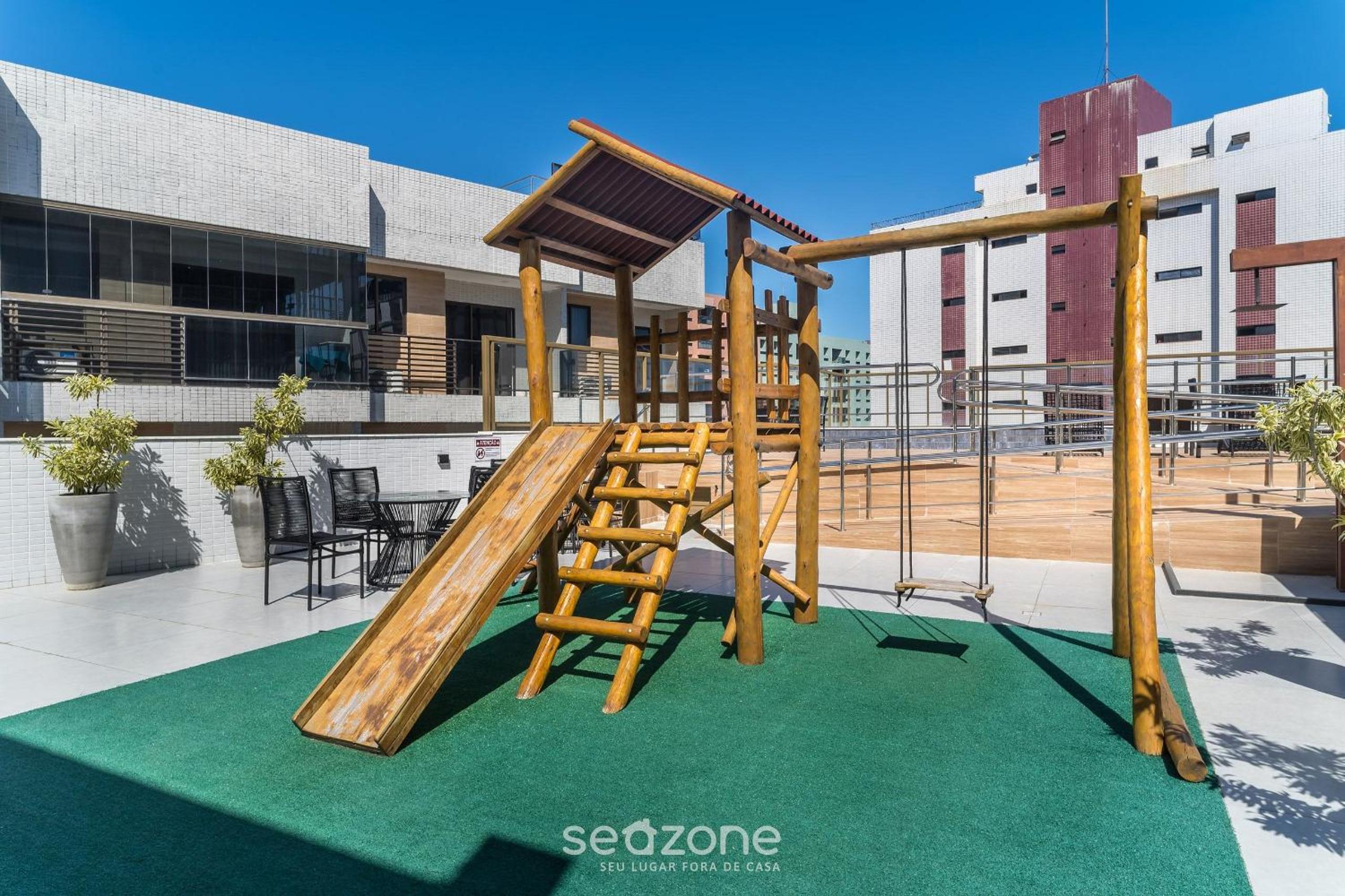 Your stay 2 min from the beach in a building with a pool in the best location in Cabedelo-PB | PTAs
