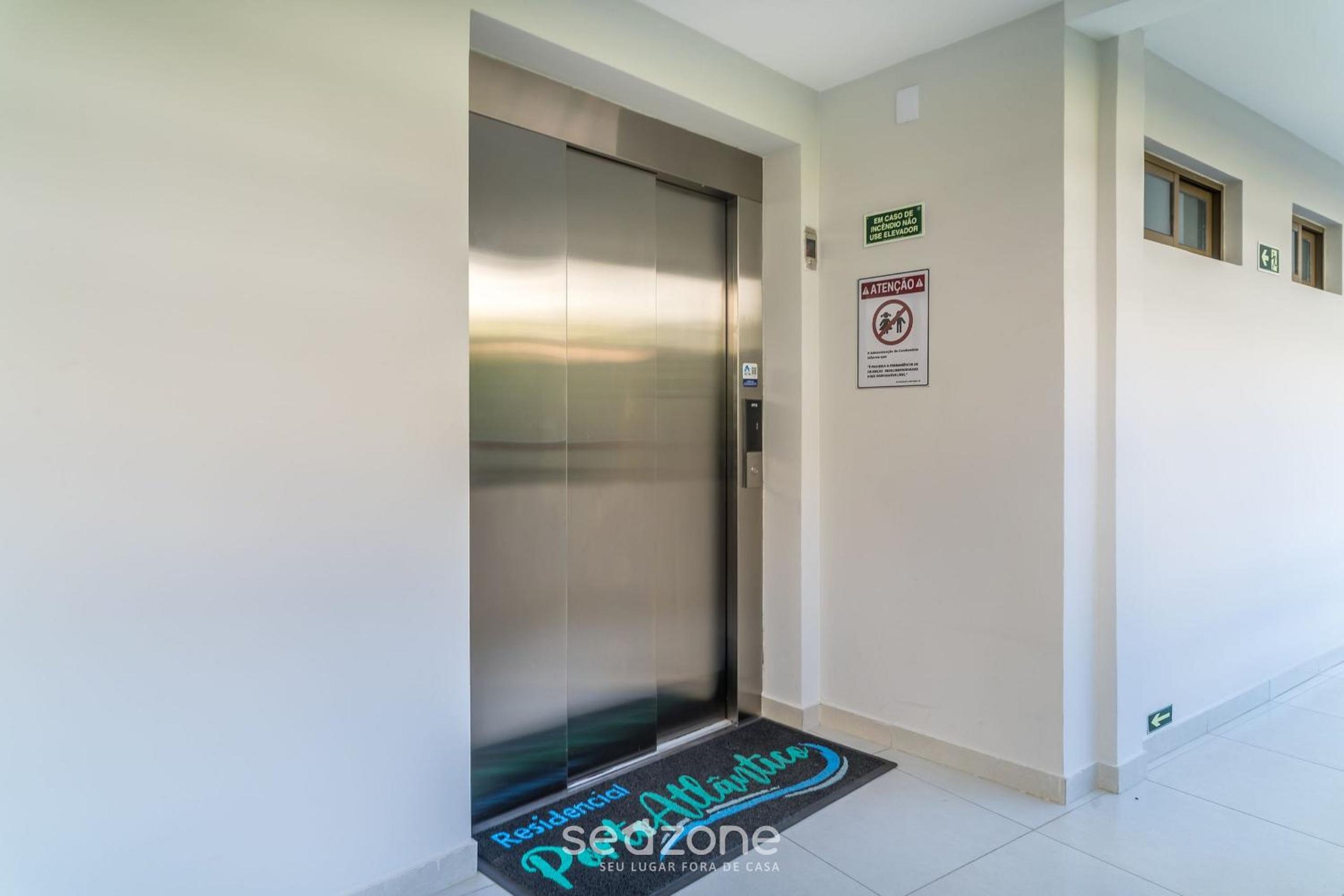 Your stay 2 min from the beach in a building with a pool in the best location in Cabedelo-PB | PTAs