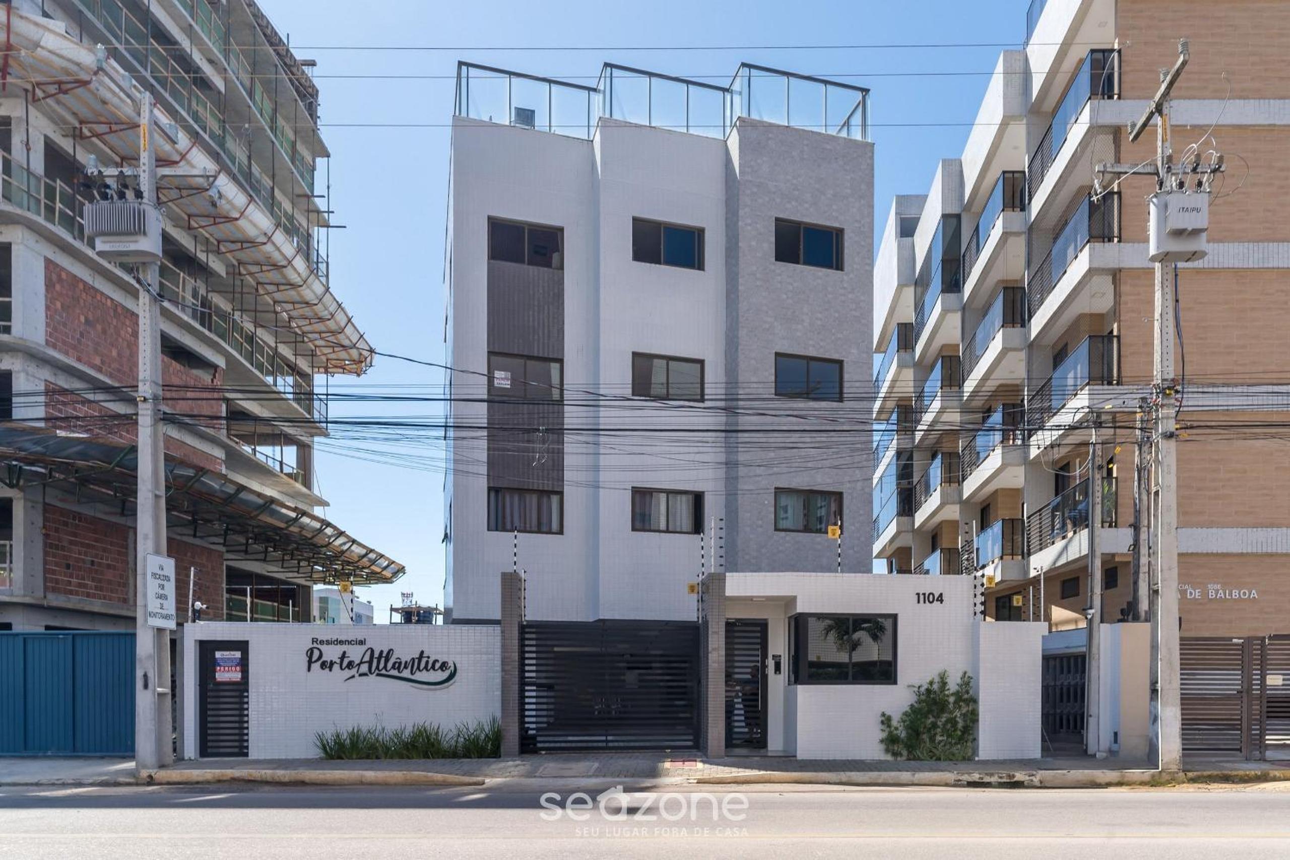Your stay 2 min from the beach in a building with a pool in the best location in Cabedelo-PB | PTAs