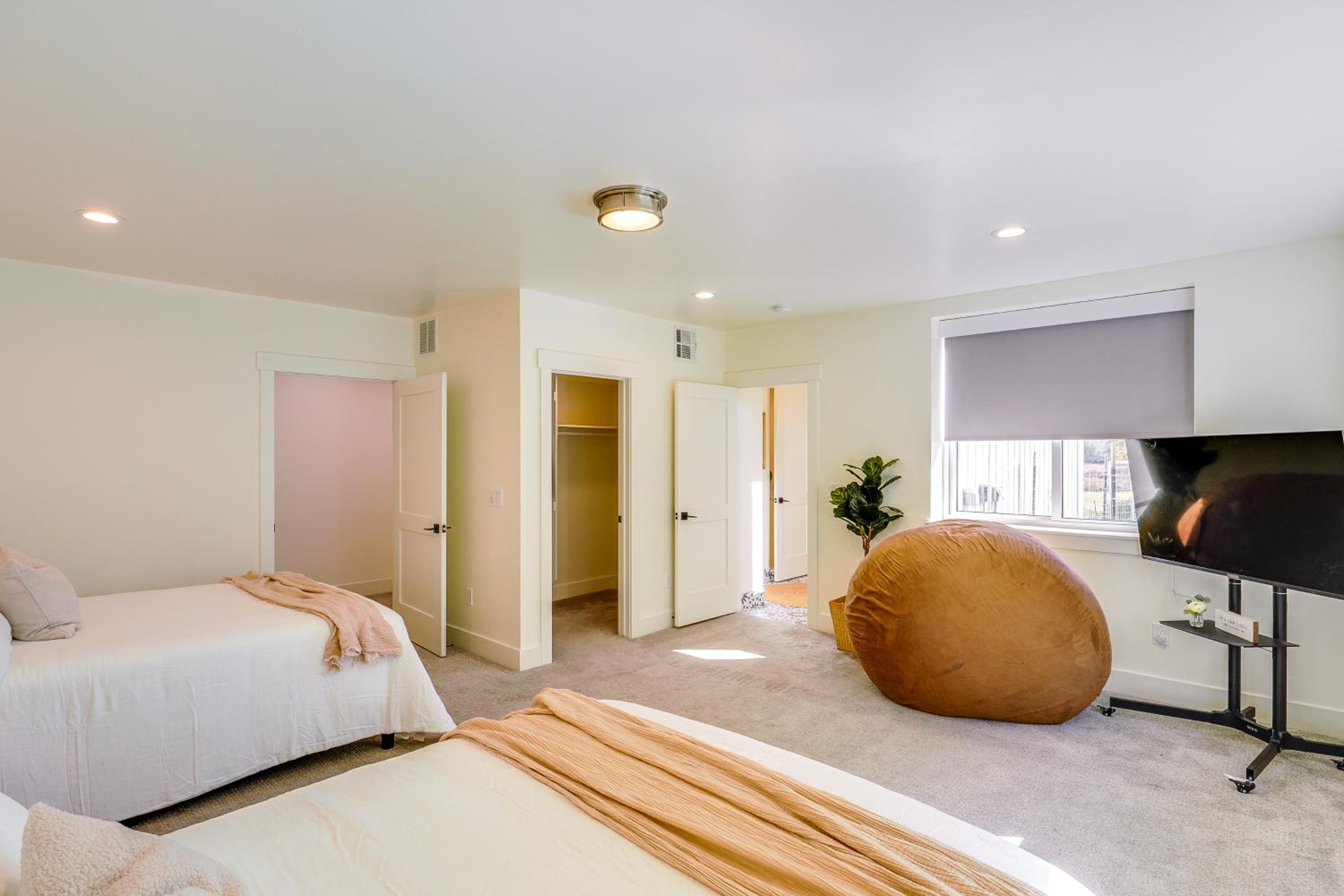 Family Wasatch Mountain Fun! Spacious Utah Home