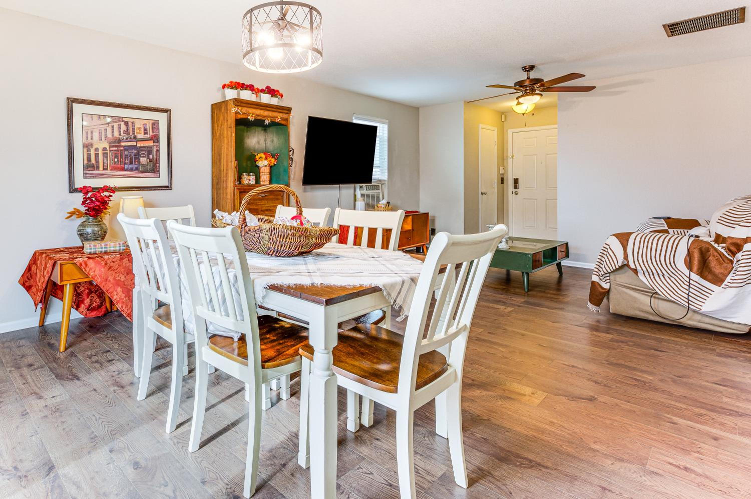 Fenced-In Yard with Deck Pet-Friendly Lochbuie Home