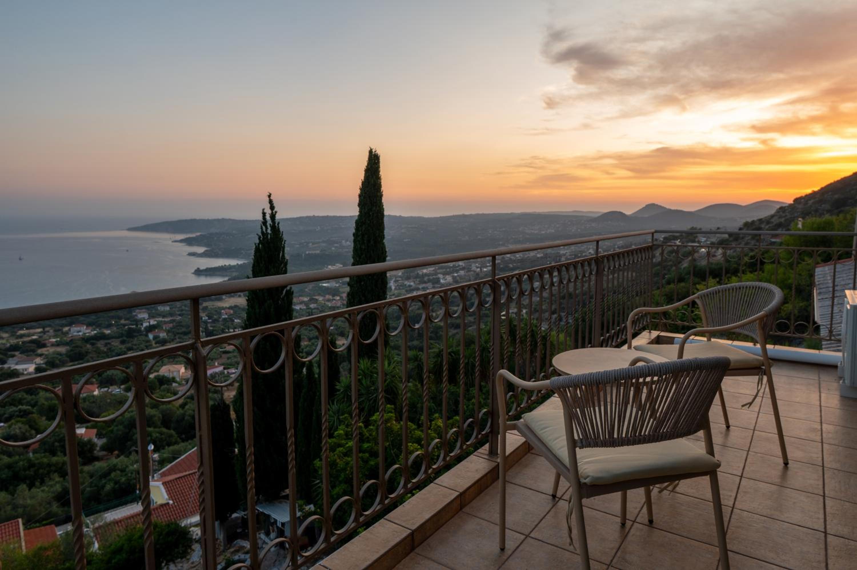 Trithea Villa