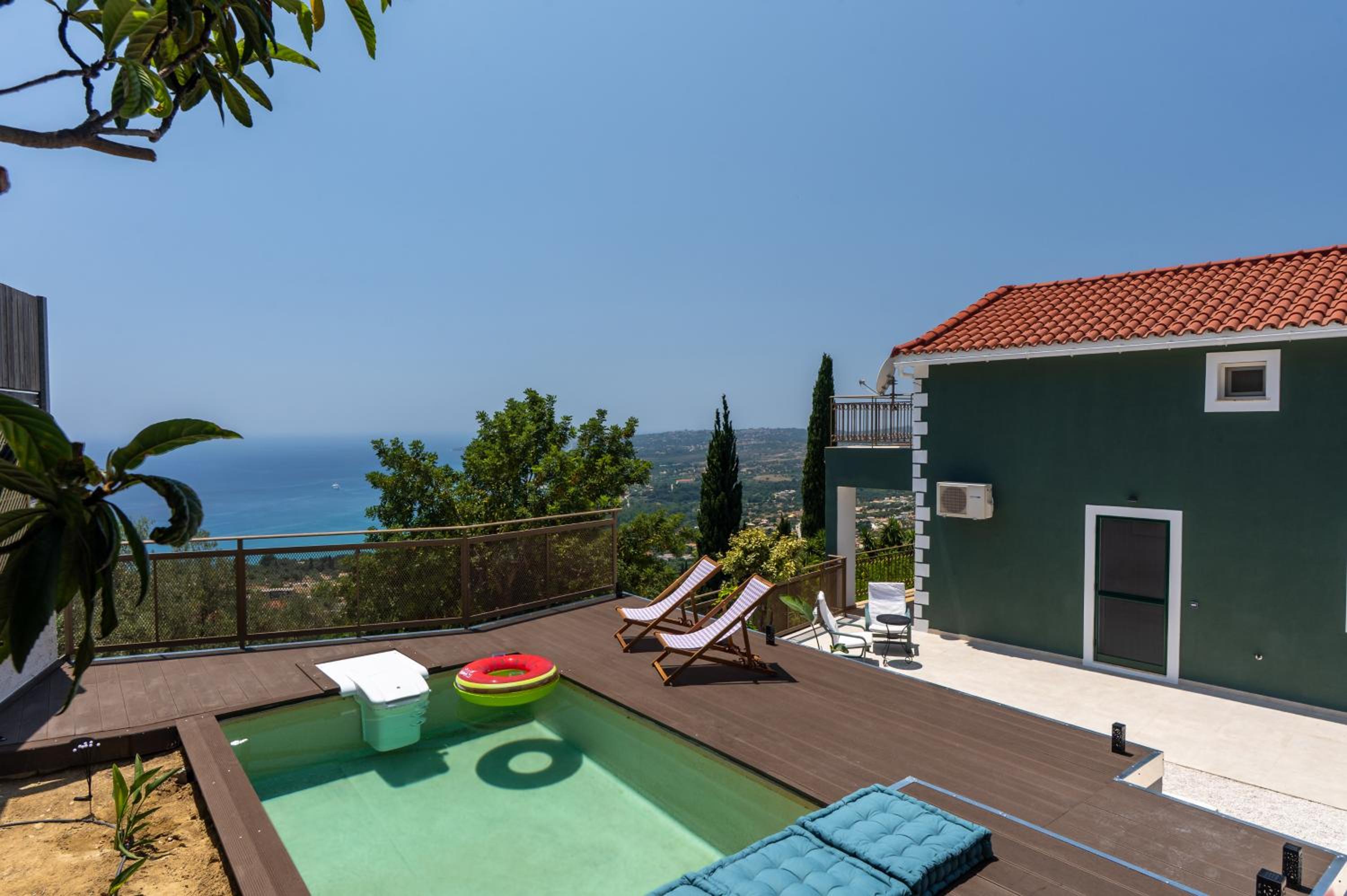 Trithea Villa