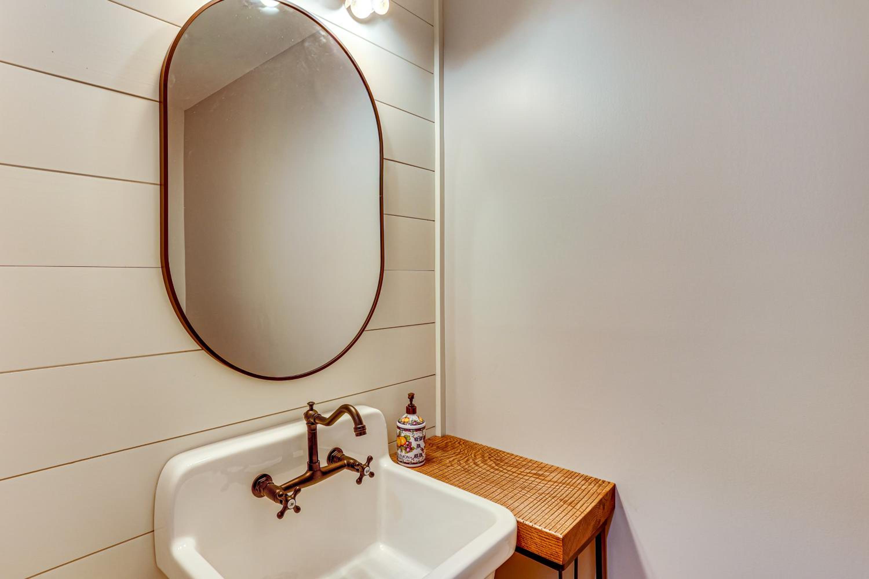 Serene Getaway with Trail Access in Chester Springs