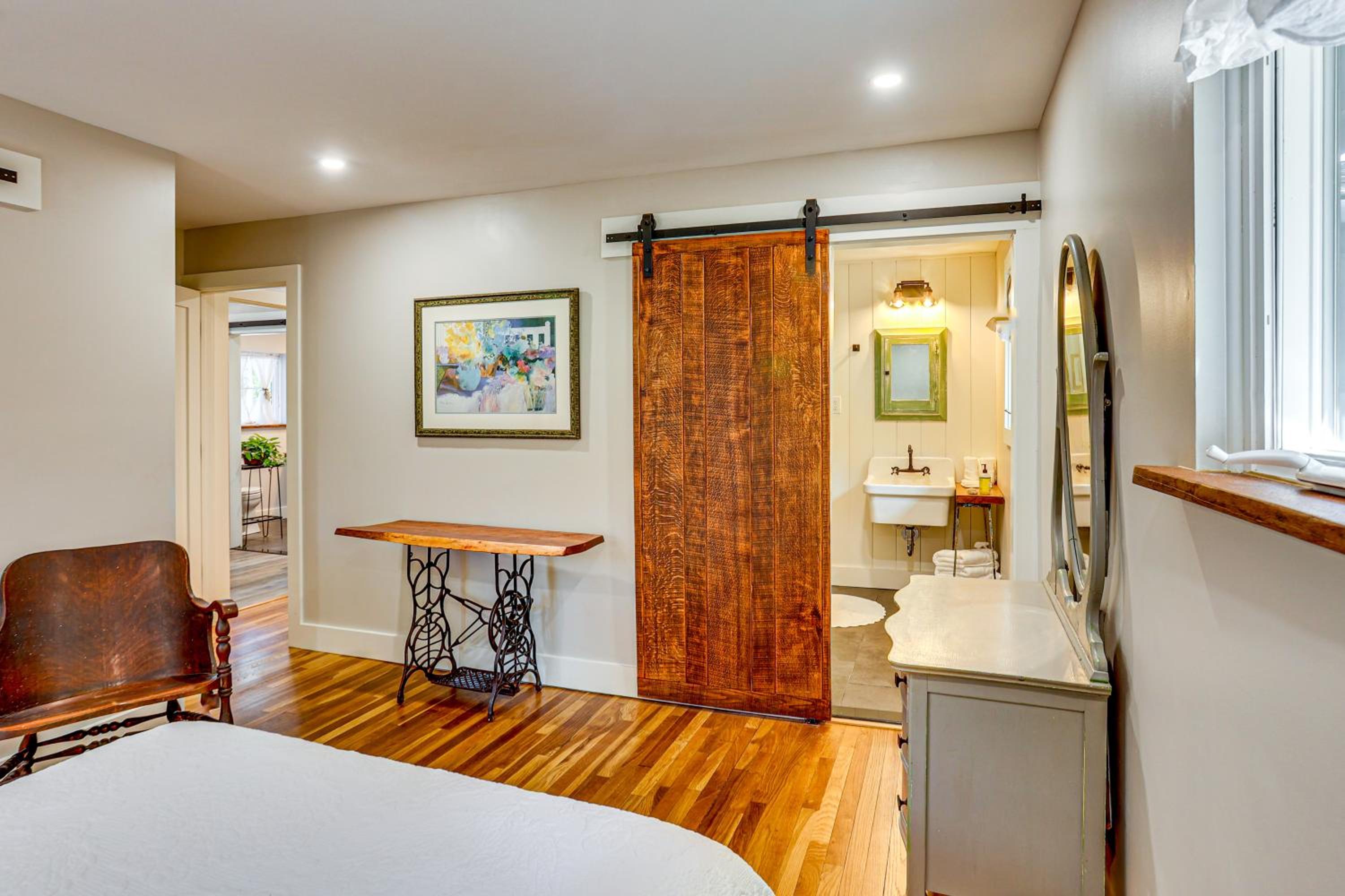 Serene Getaway with Trail Access in Chester Springs