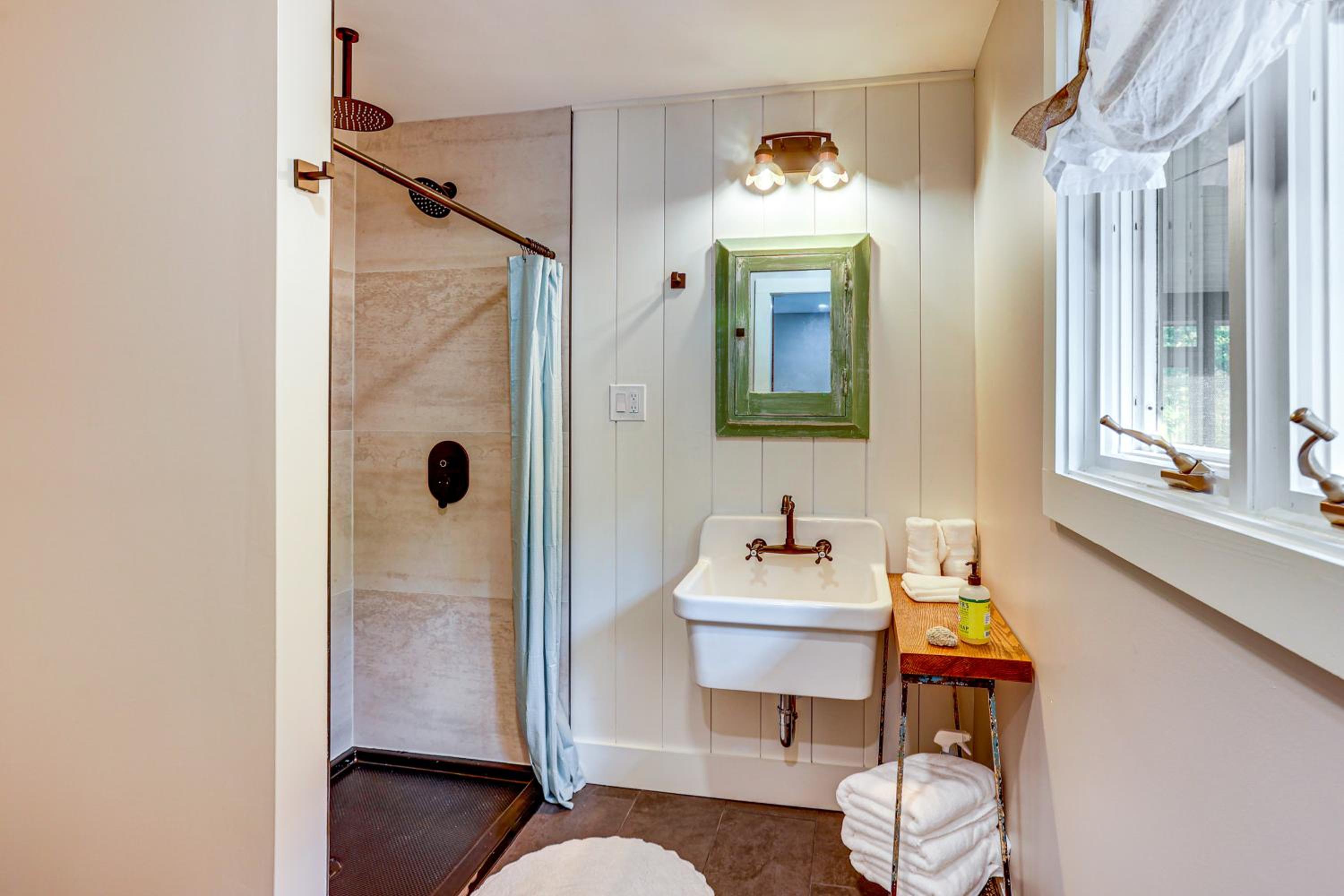 Serene Getaway with Trail Access in Chester Springs