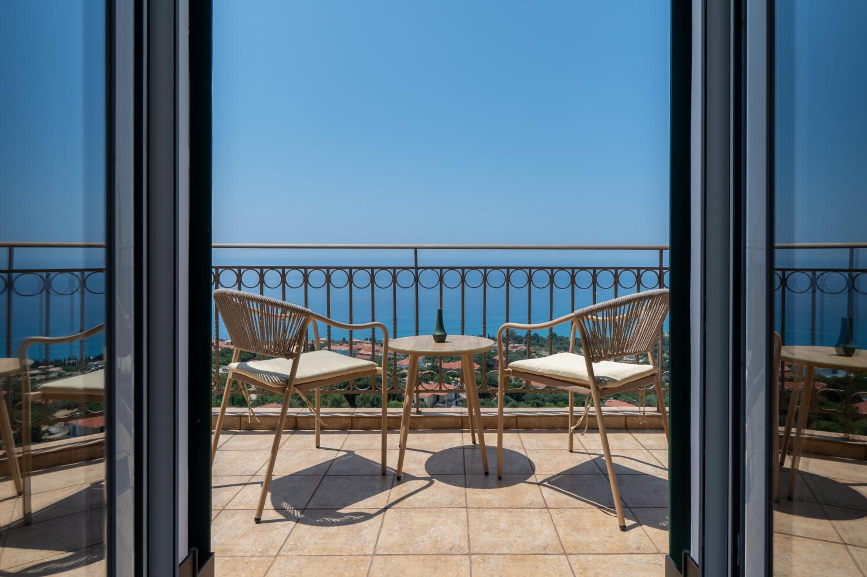 Trithea Villa