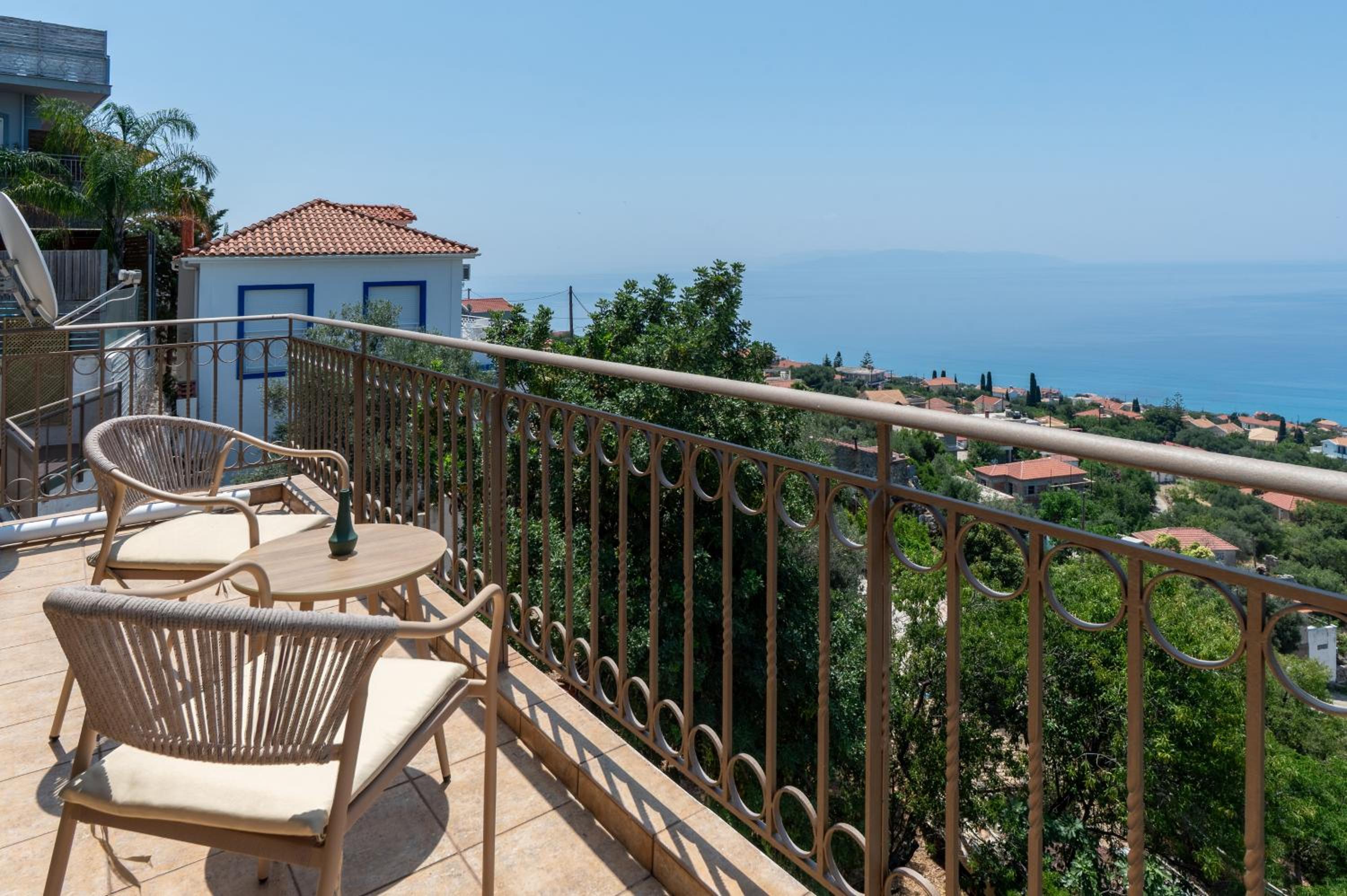 Trithea Villa