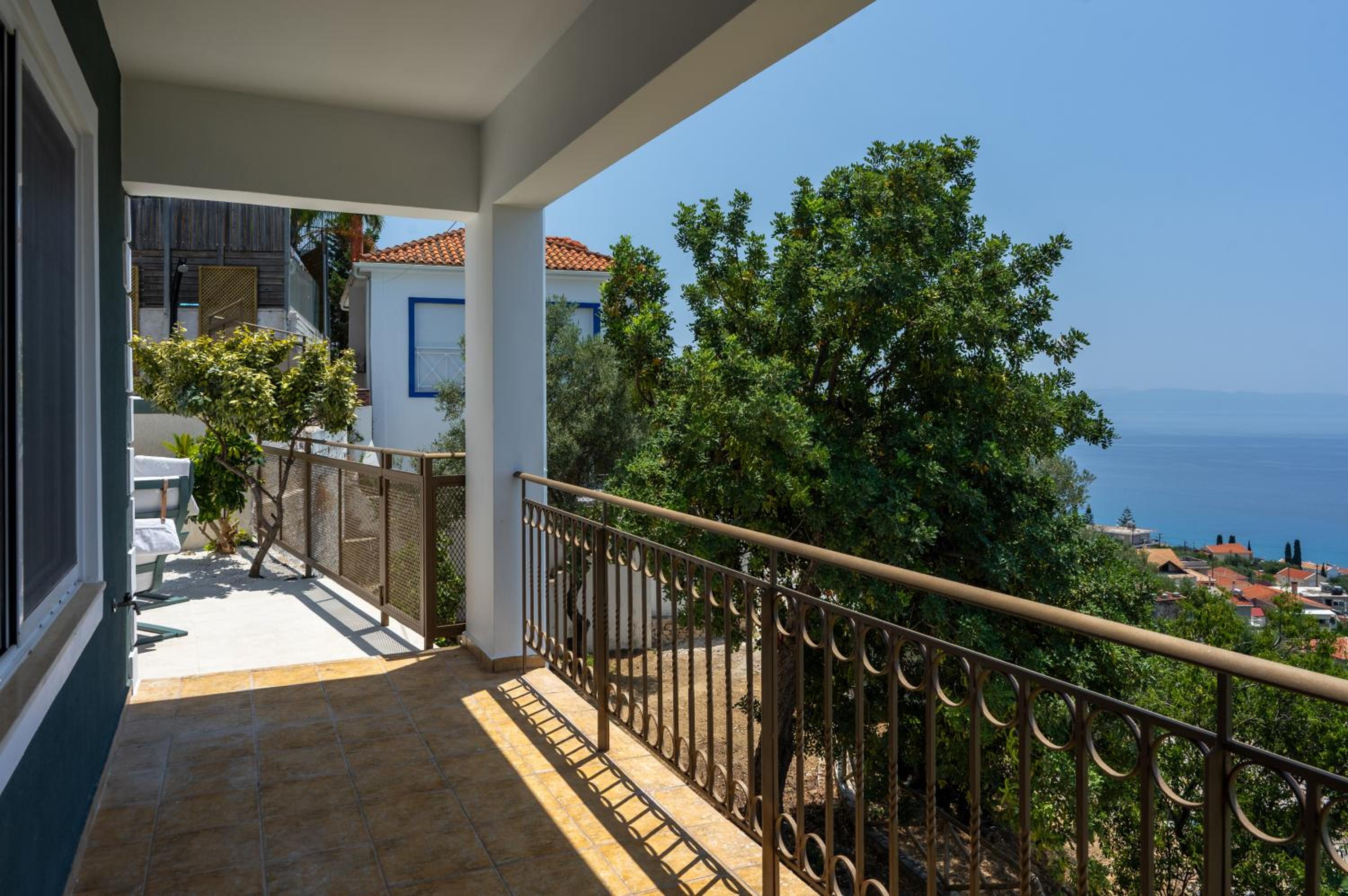 Trithea Villa