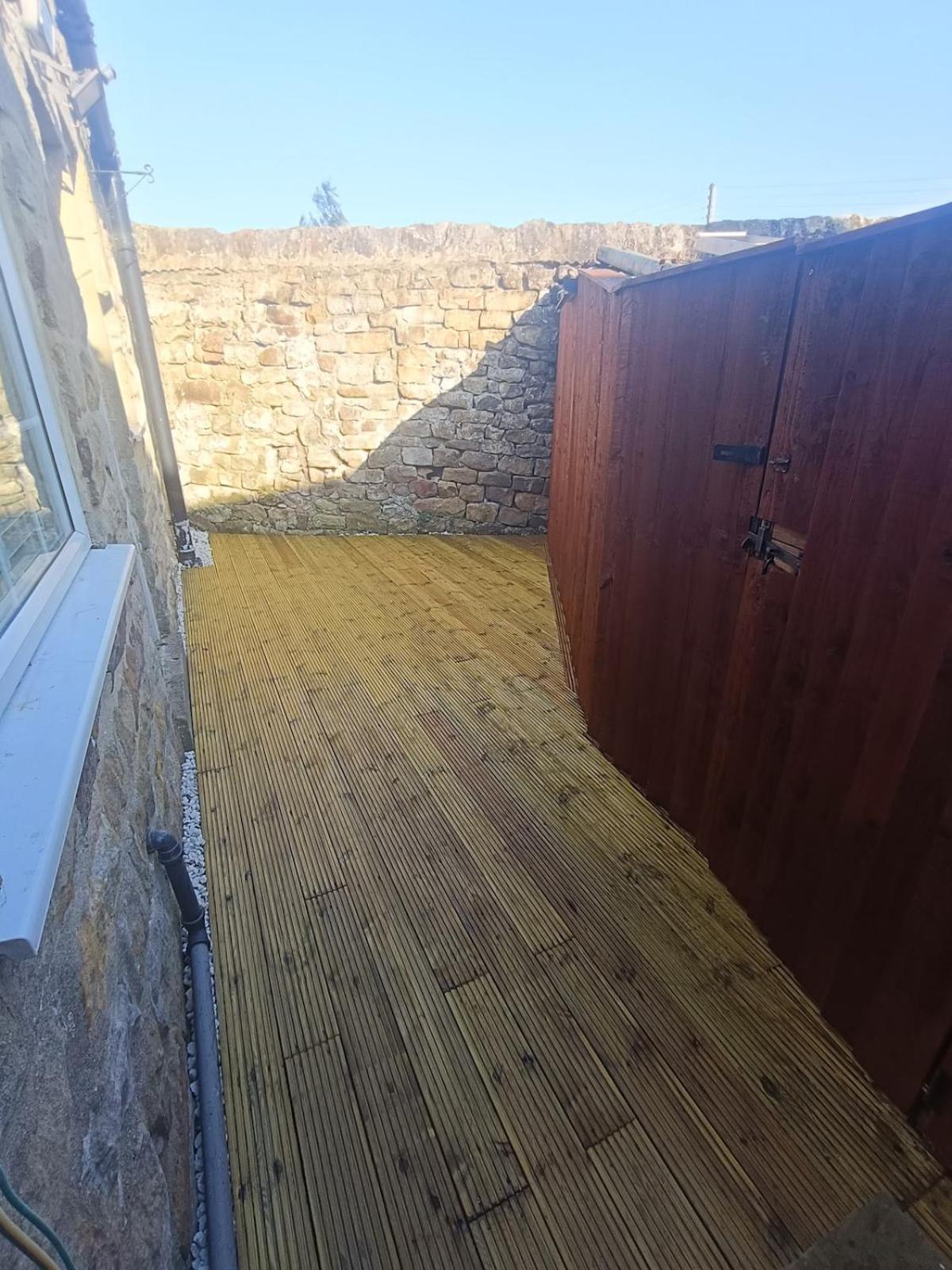 Cozy 3 Bed Cottage in Harrogate with free parking and strong wifi