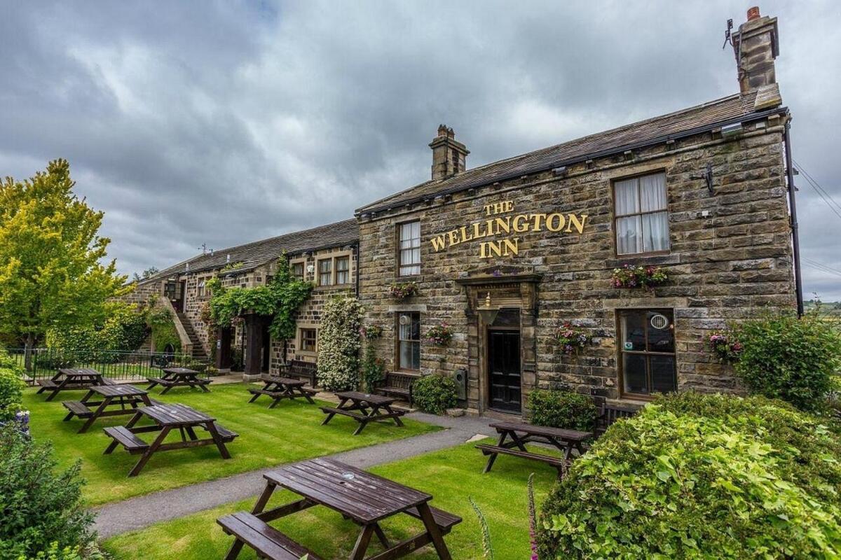 Cozy 3 Bed Cottage in Harrogate with free parking and strong wifi