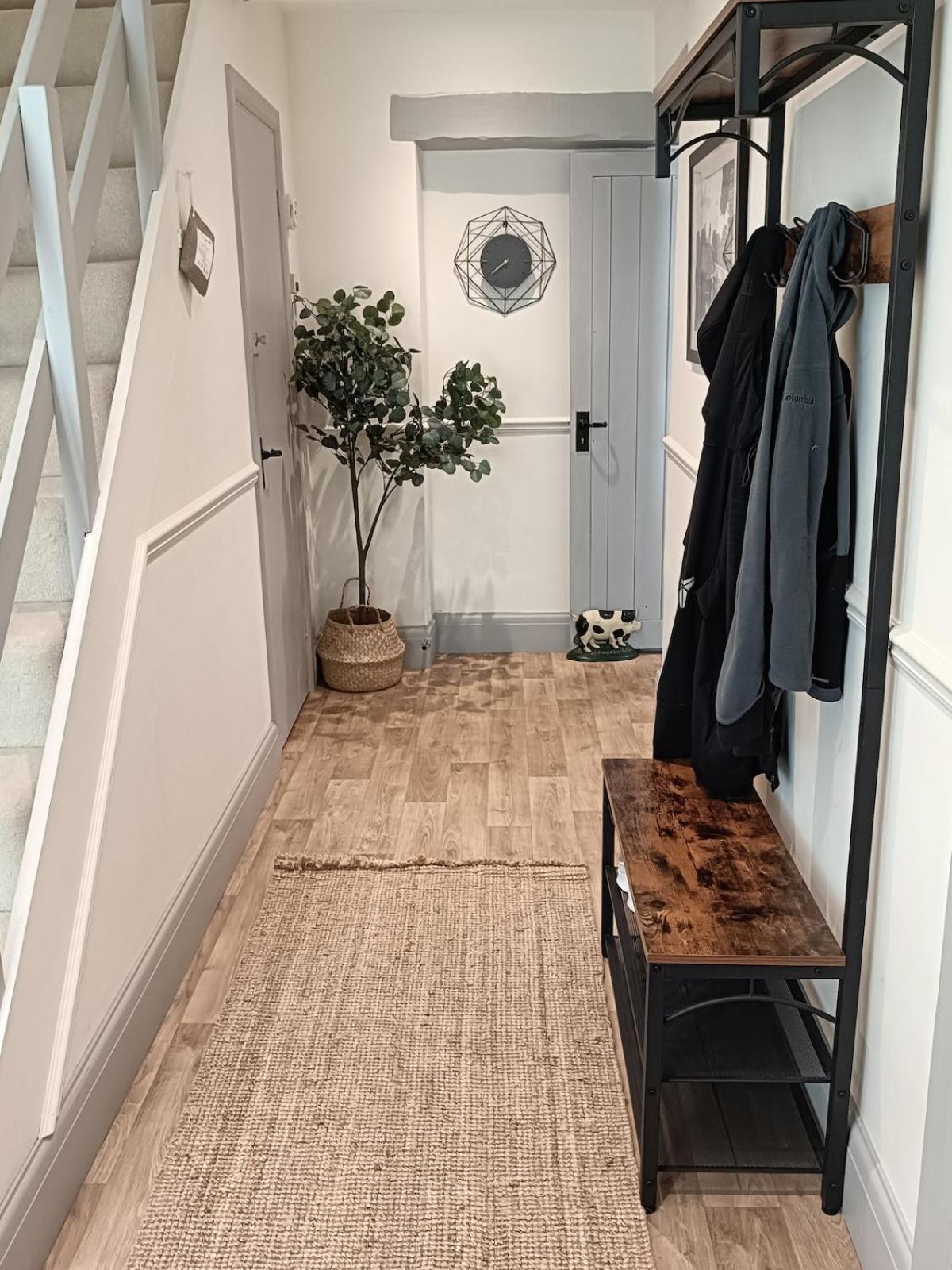 Cozy 3 Bed Cottage in Harrogate with free parking and strong wifi